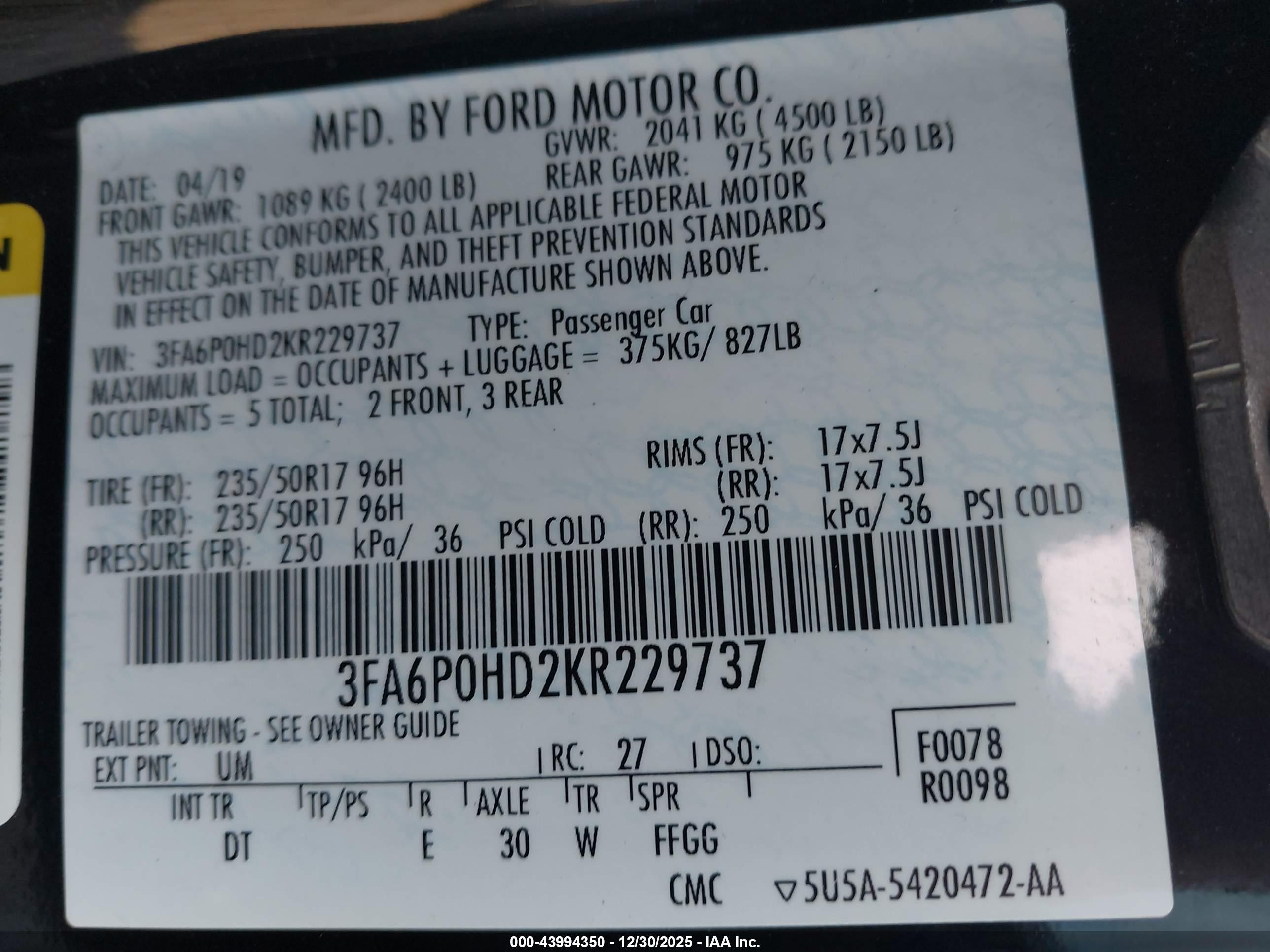 FORD FUSION image 9