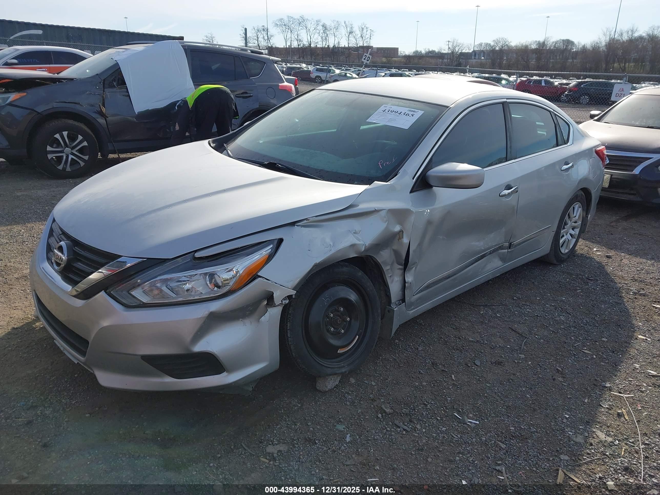 NISSAN ALTIMA image 2