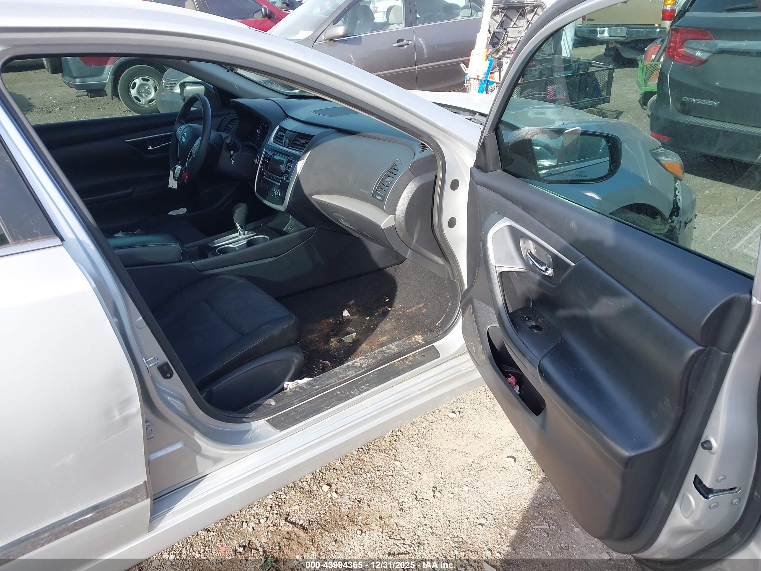 NISSAN ALTIMA image 5