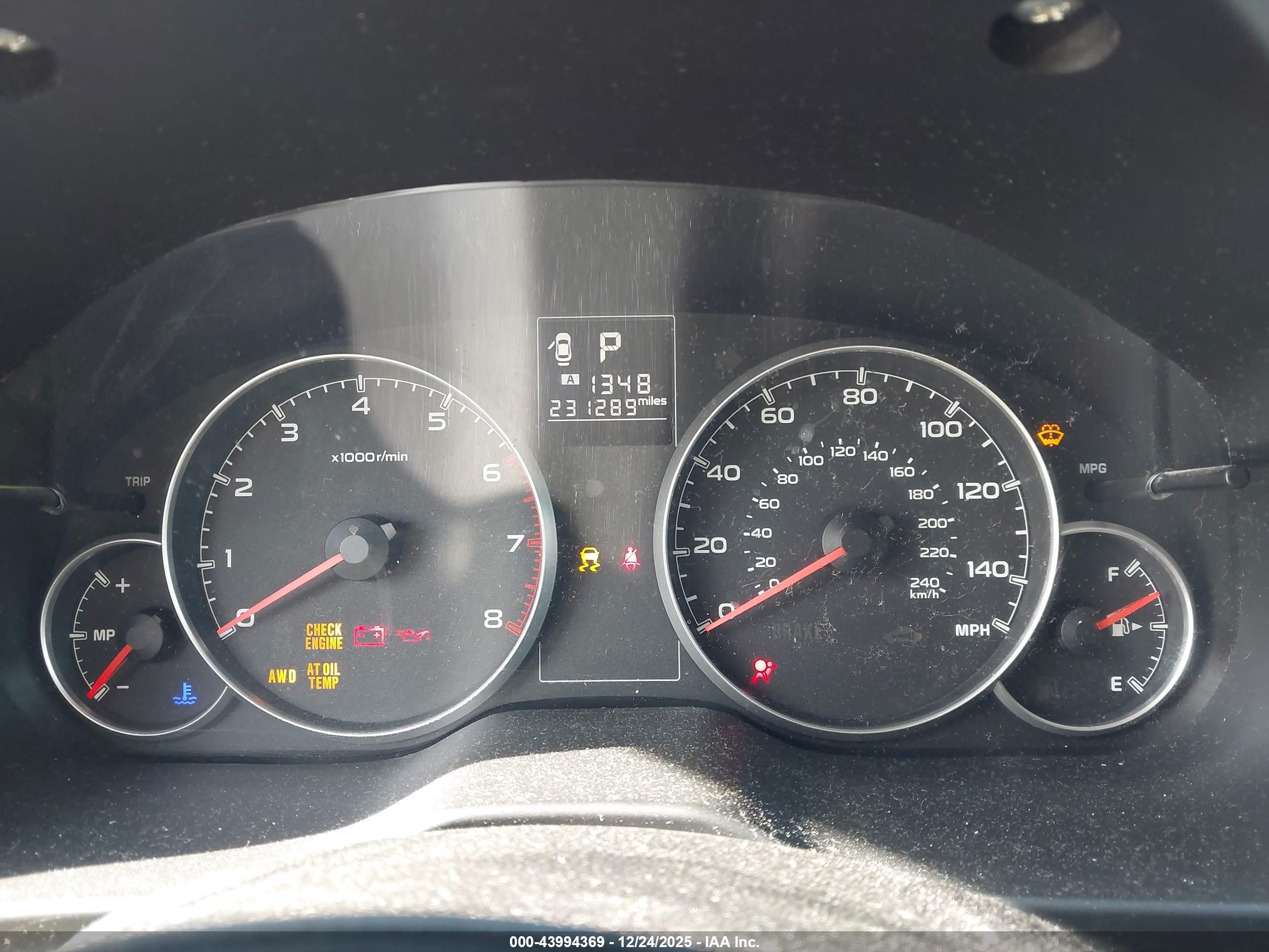 SUBARU OUTBACK image 7
