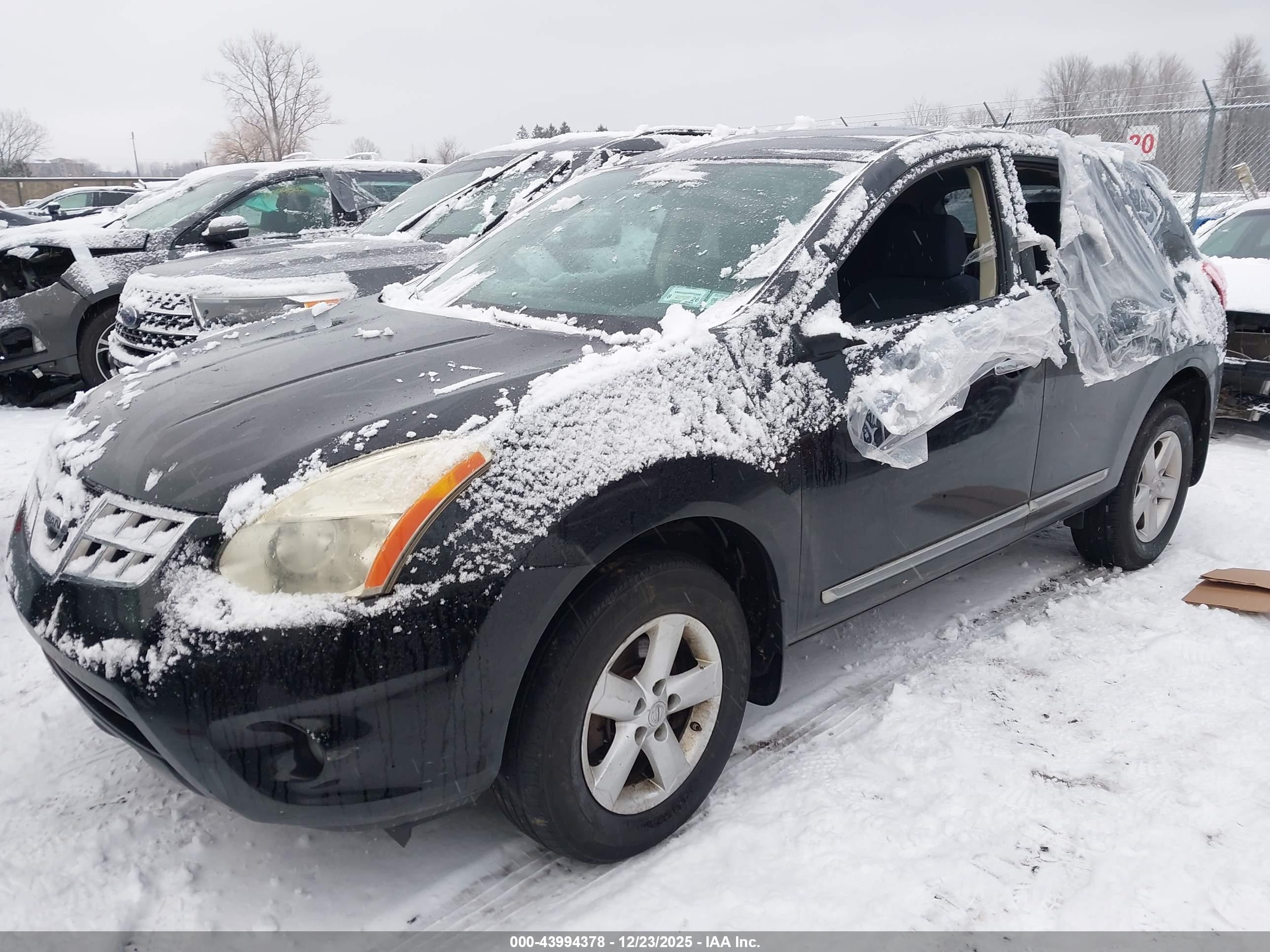 NISSAN ROGUE image 2