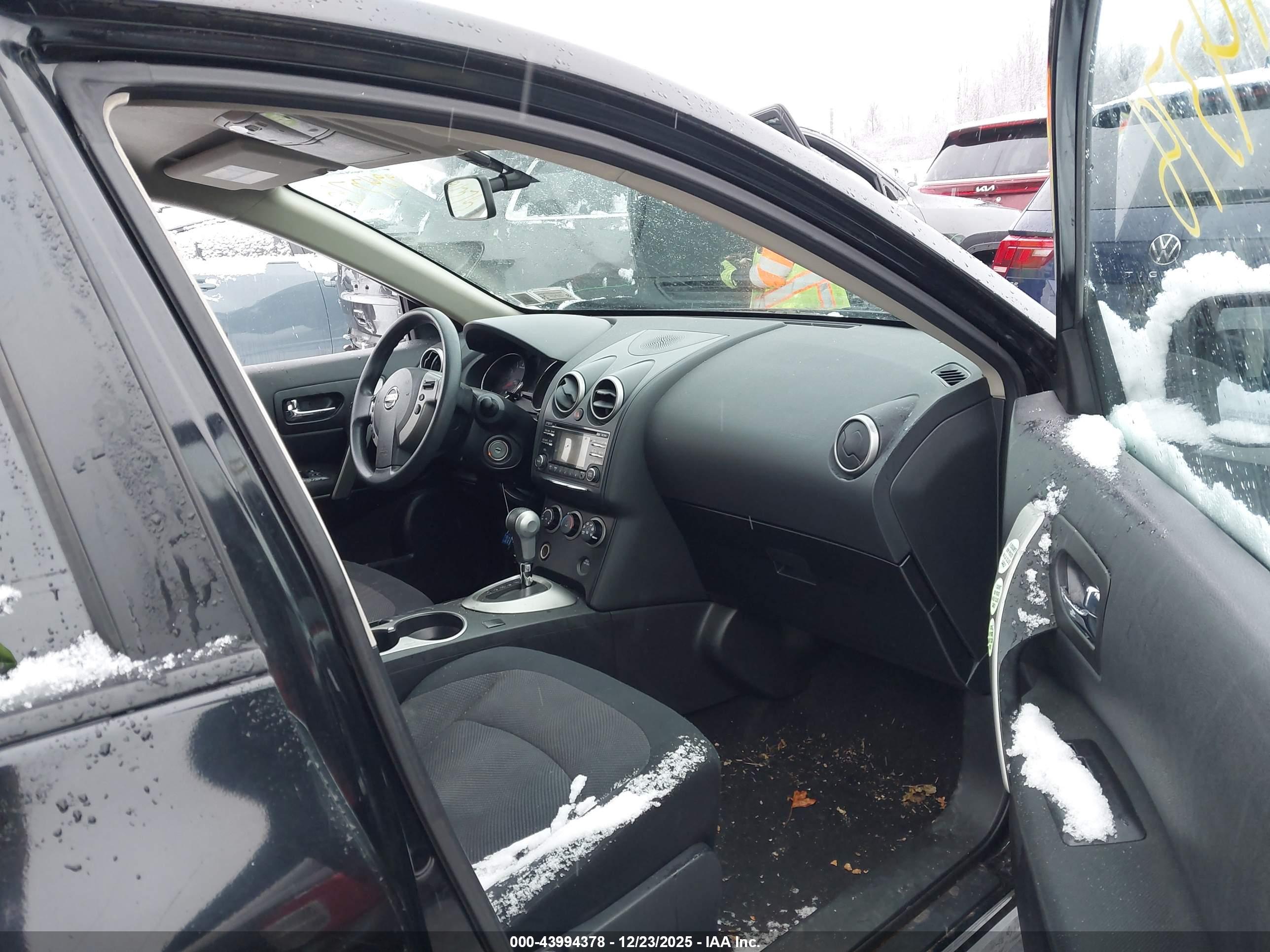 NISSAN ROGUE image 5