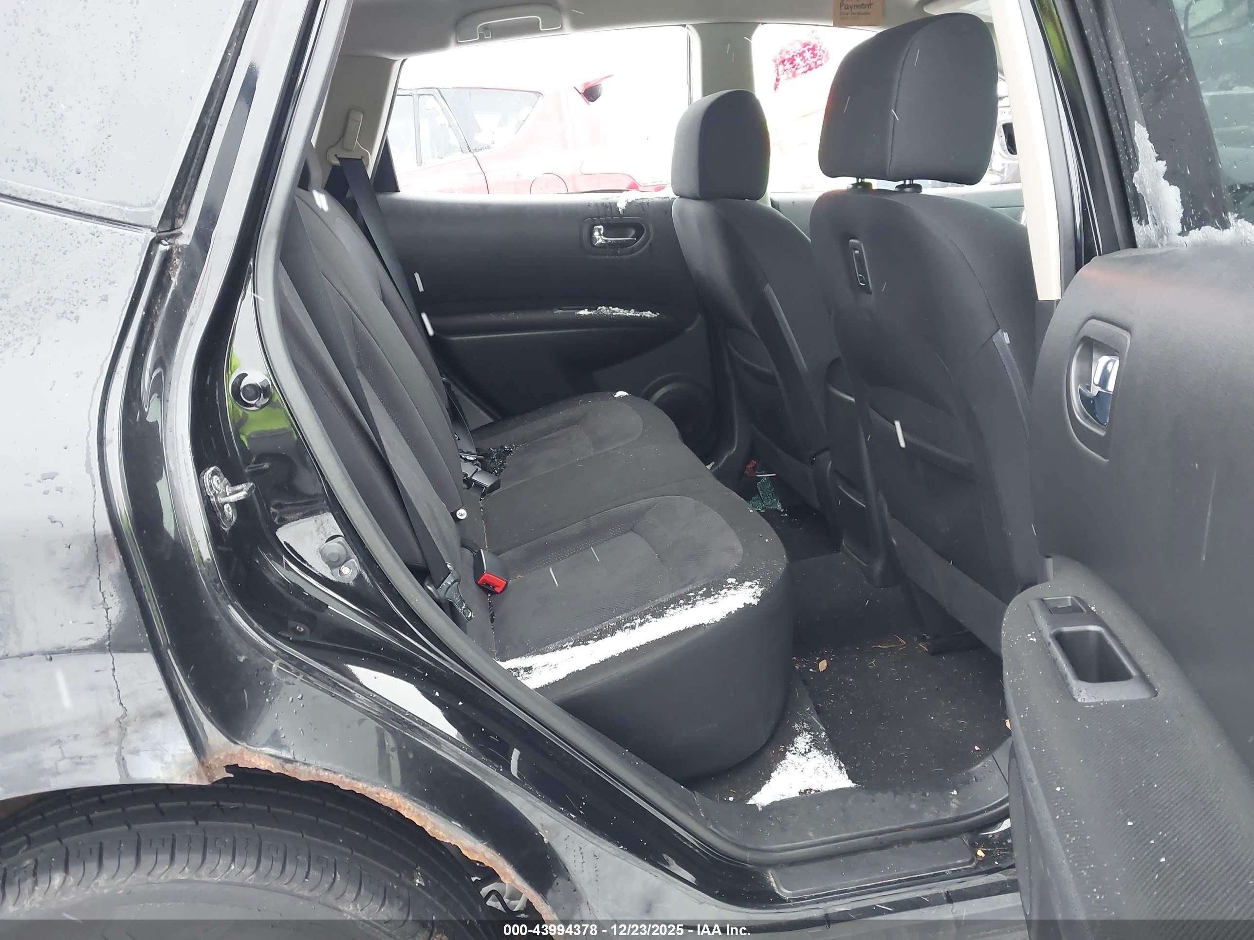 NISSAN ROGUE image 8