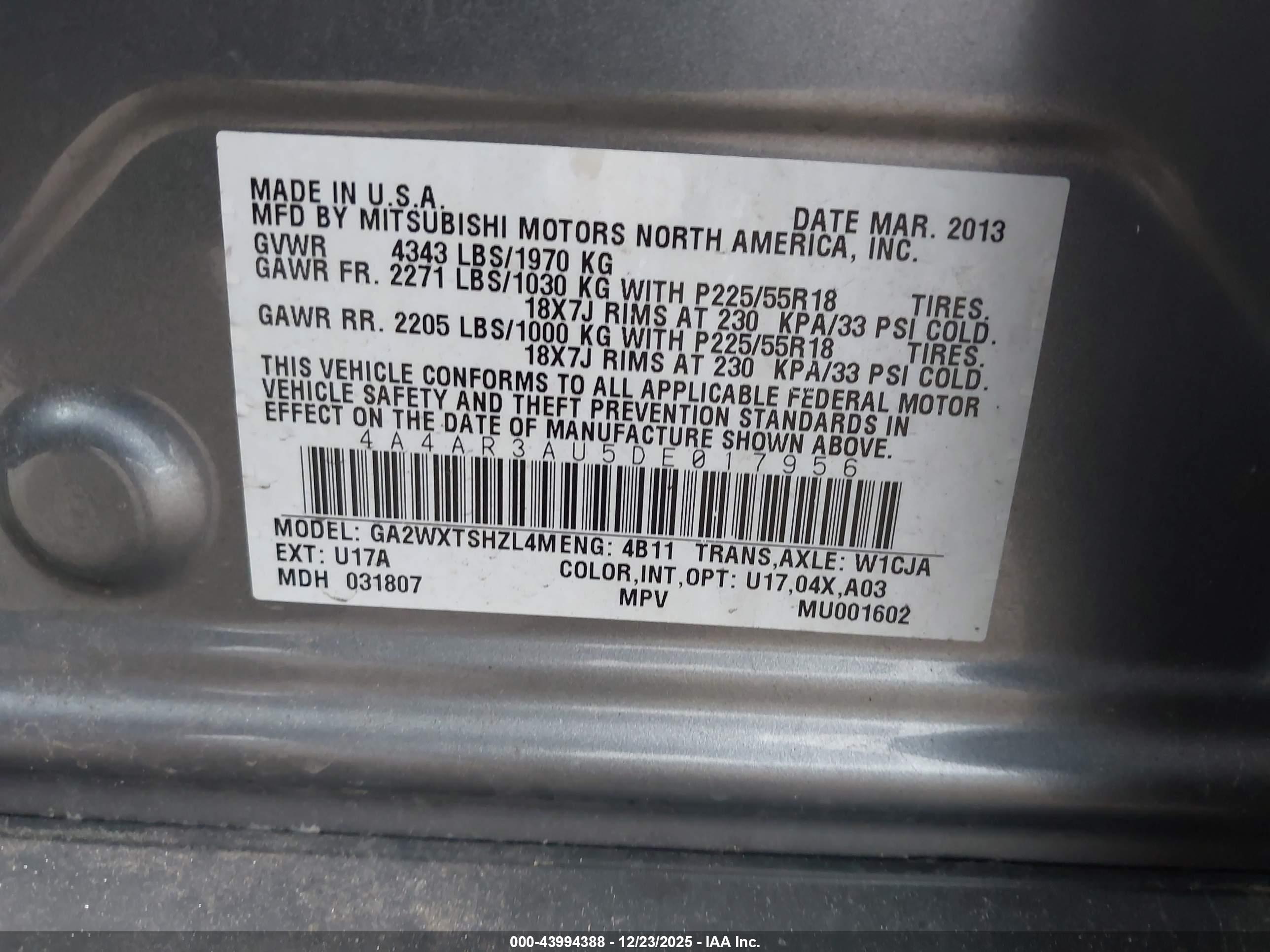 MITSUBISHI OUTLANDER image 9