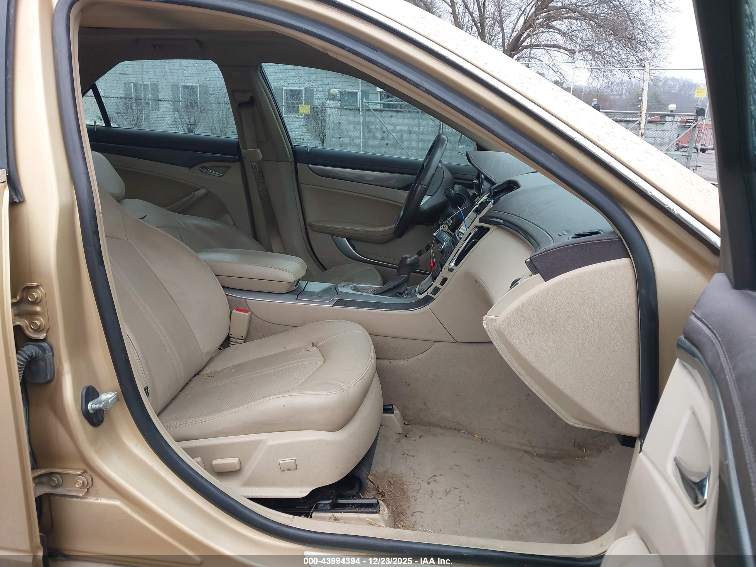 CADILLAC CTS image 5