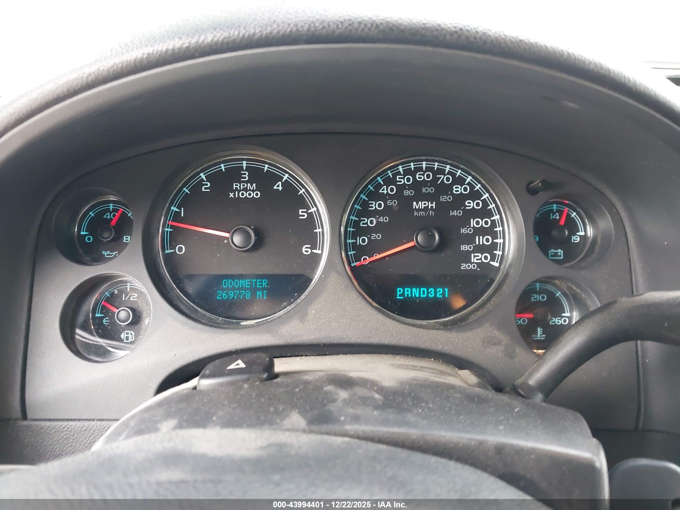 GMC YUKON image 7