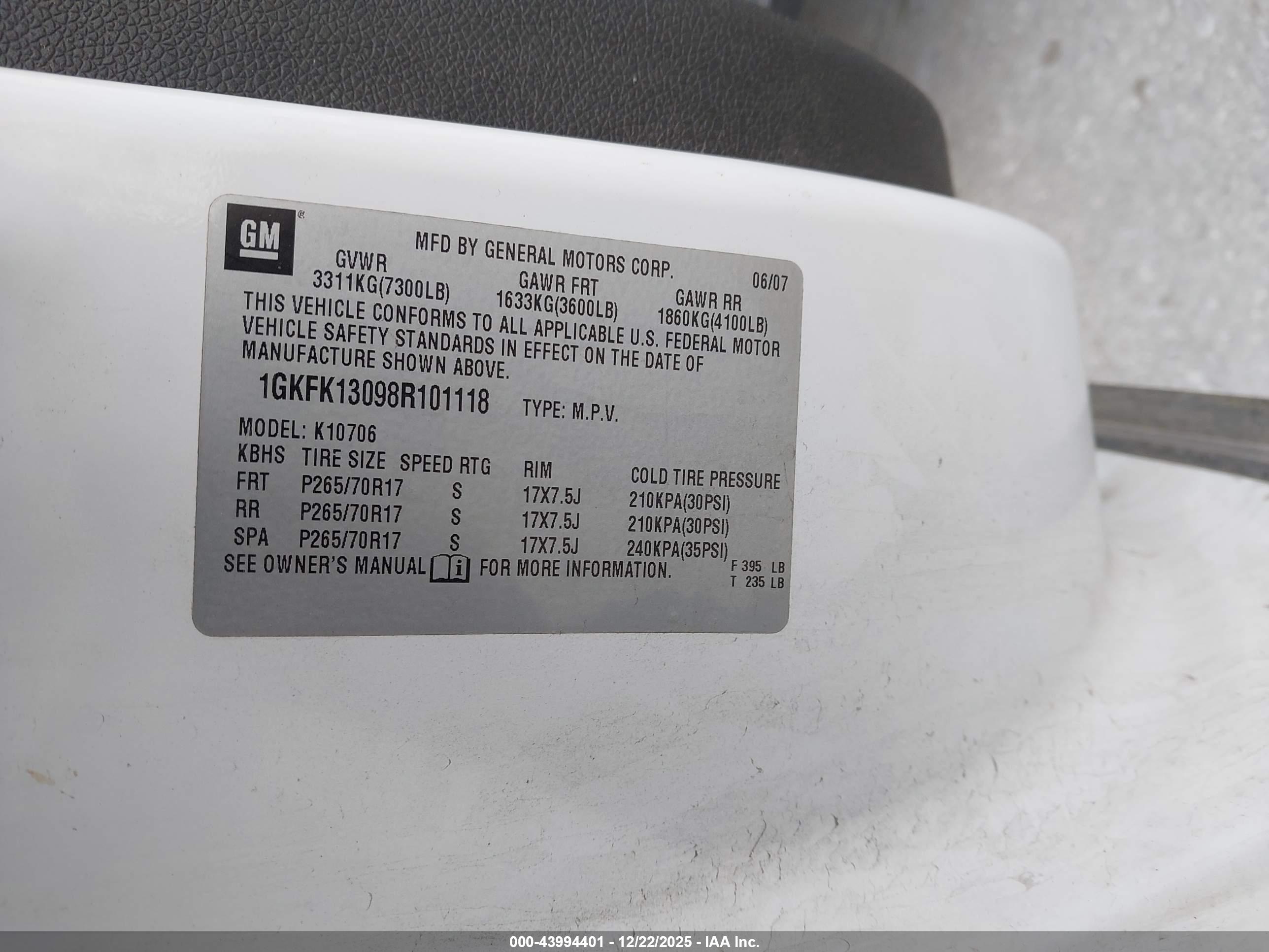 GMC YUKON image 9