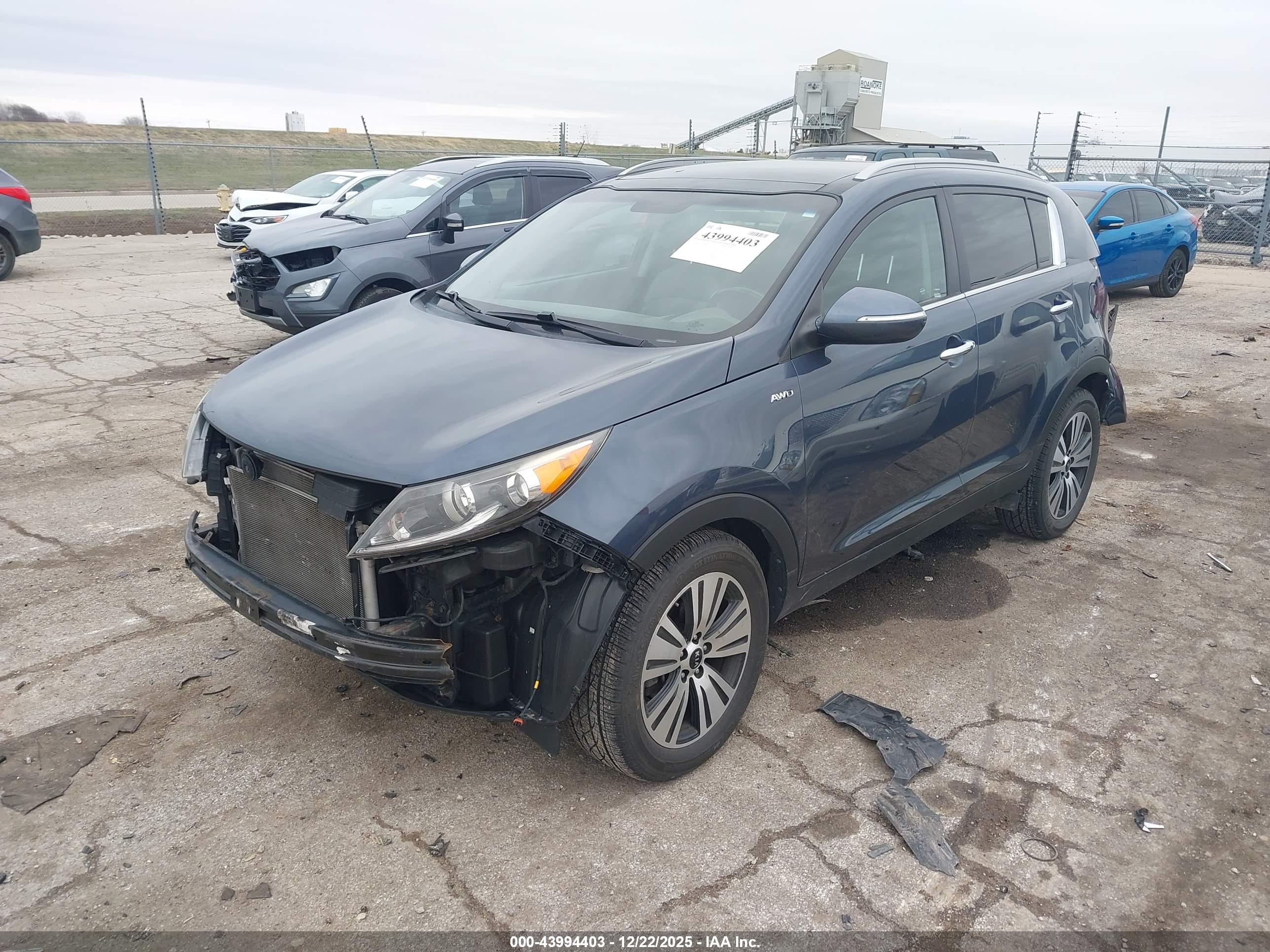 KIA SPORTAGE image 2