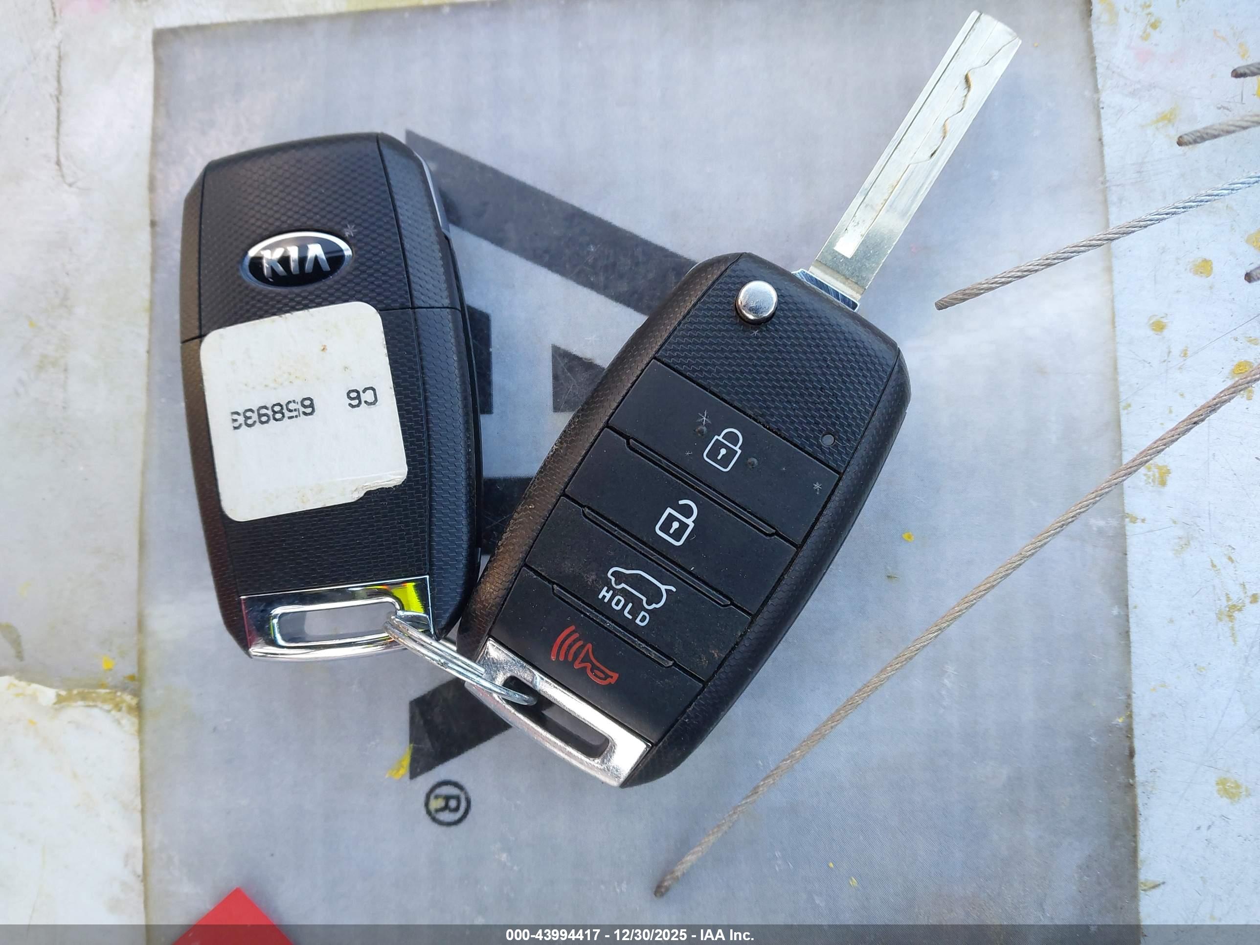 KIA SORENTO image 11