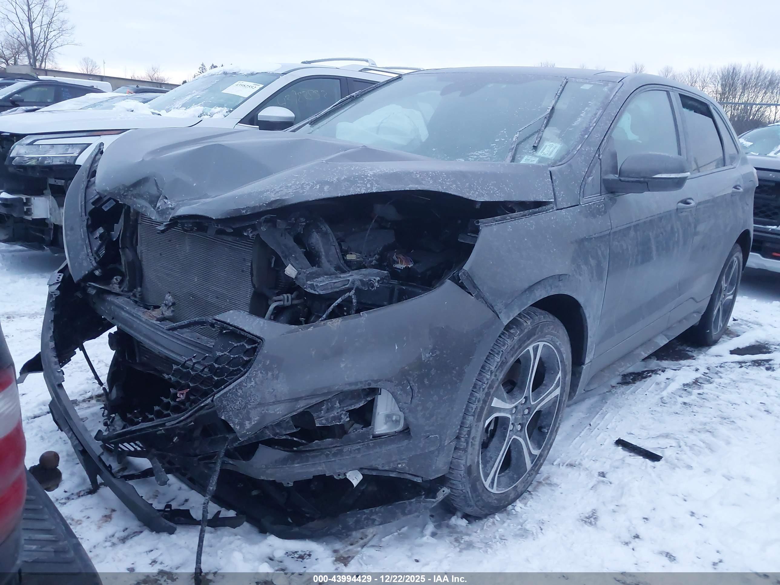 FORD EDGE image 2