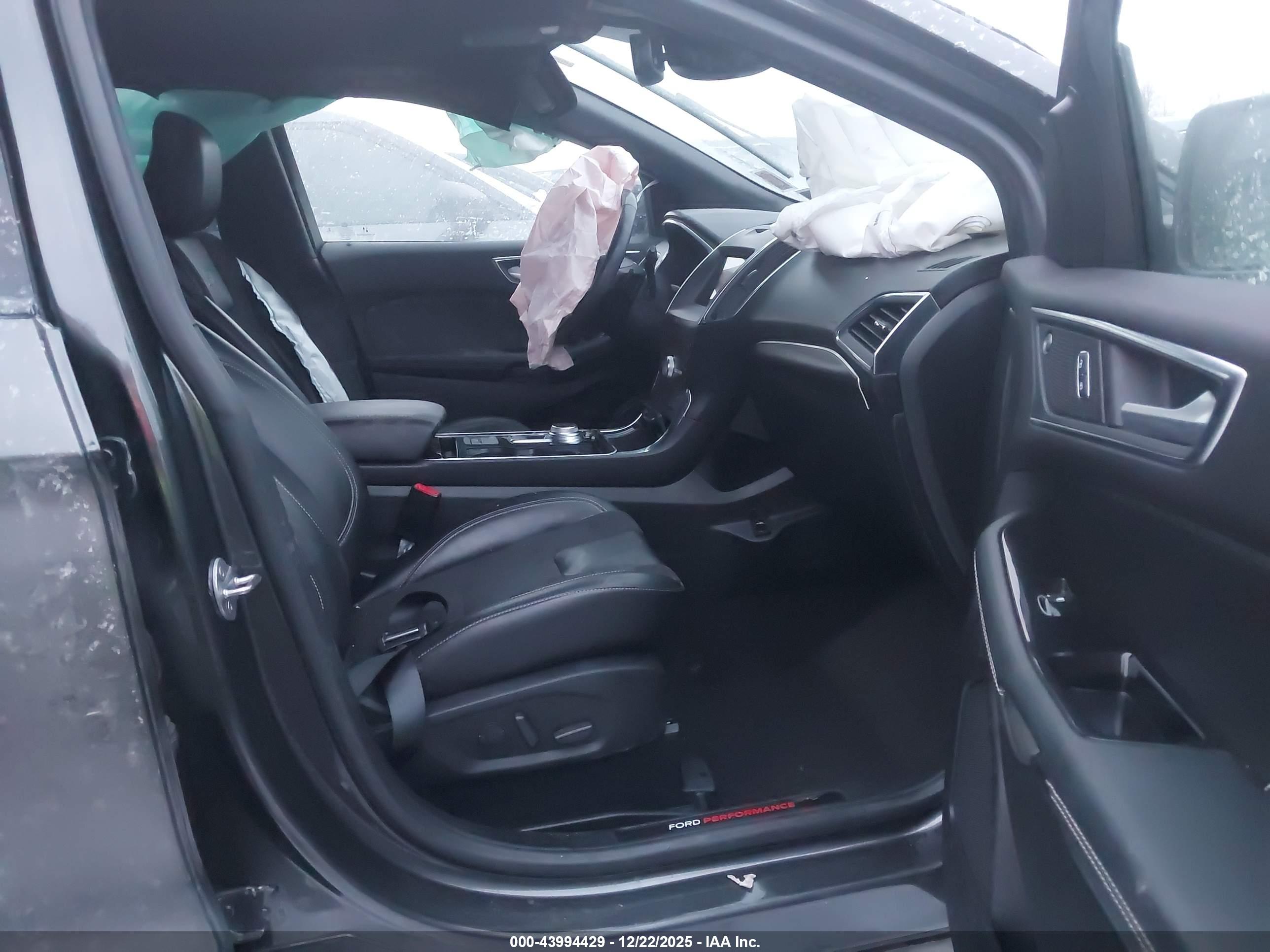 FORD EDGE image 5