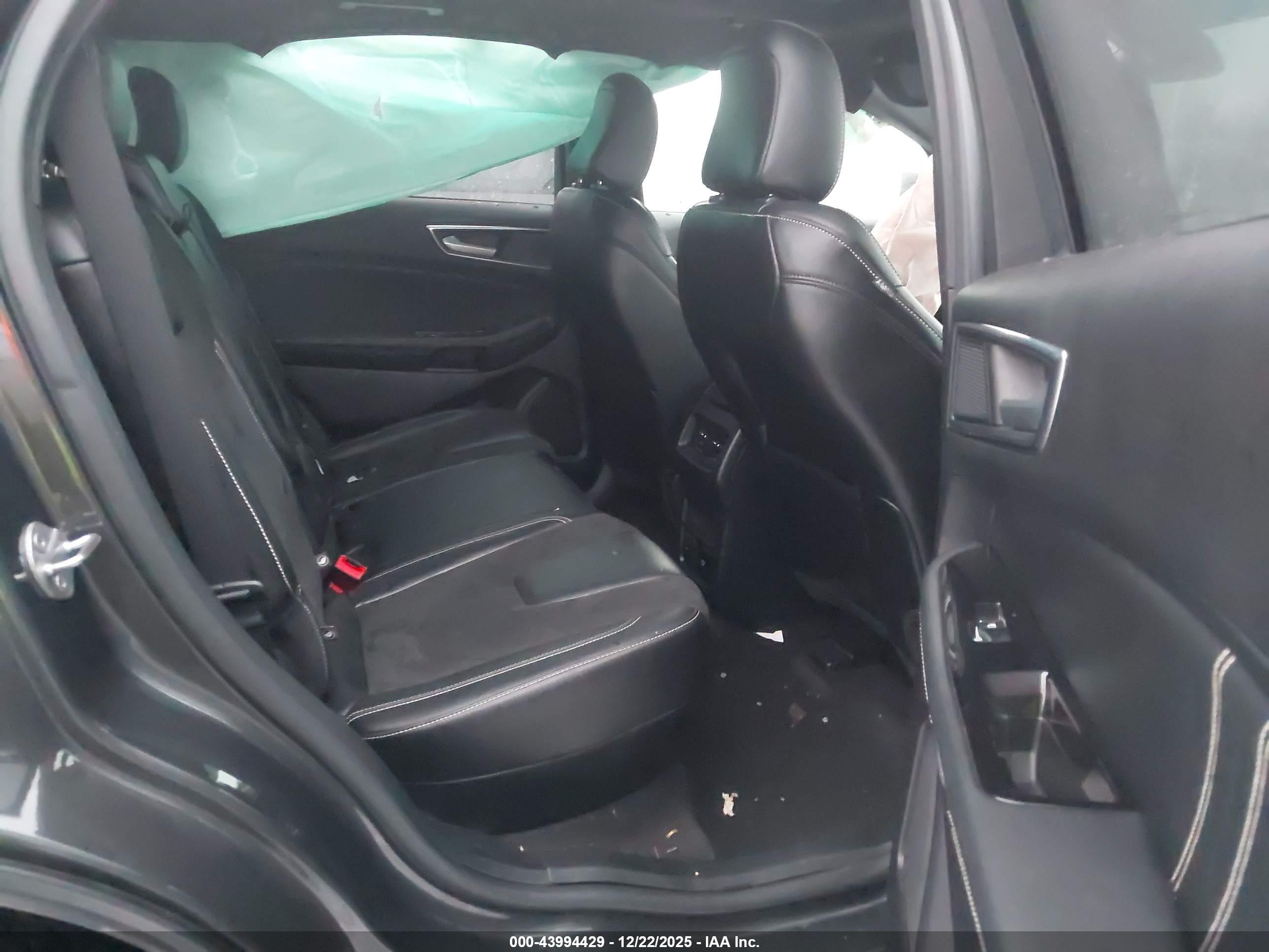 FORD EDGE image 8