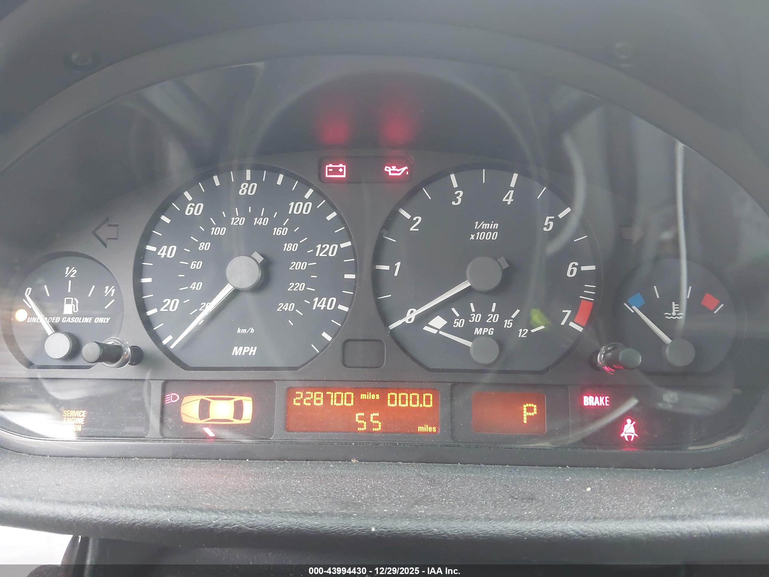 BMW 325CI image 7