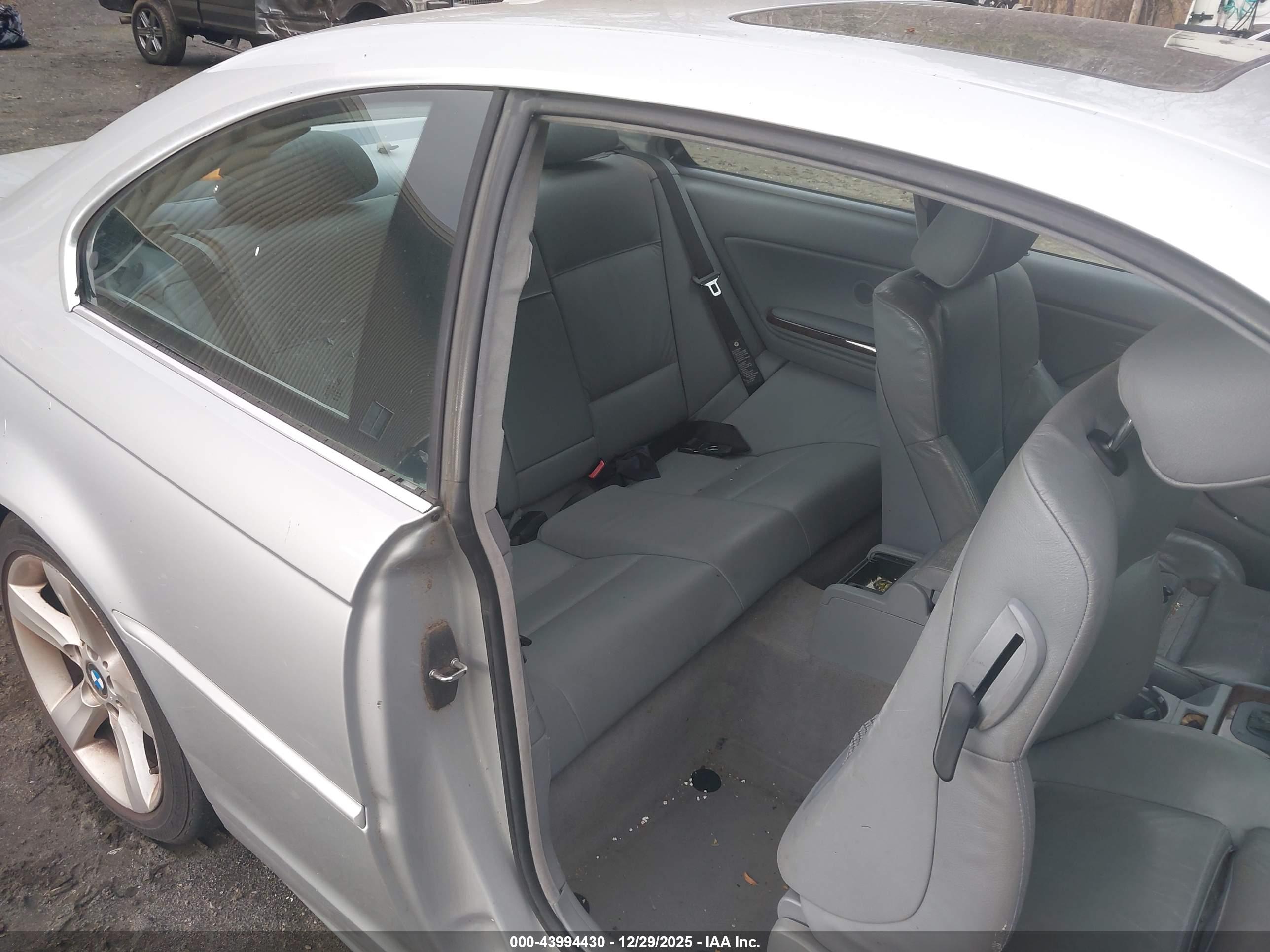 BMW 325CI image 8
