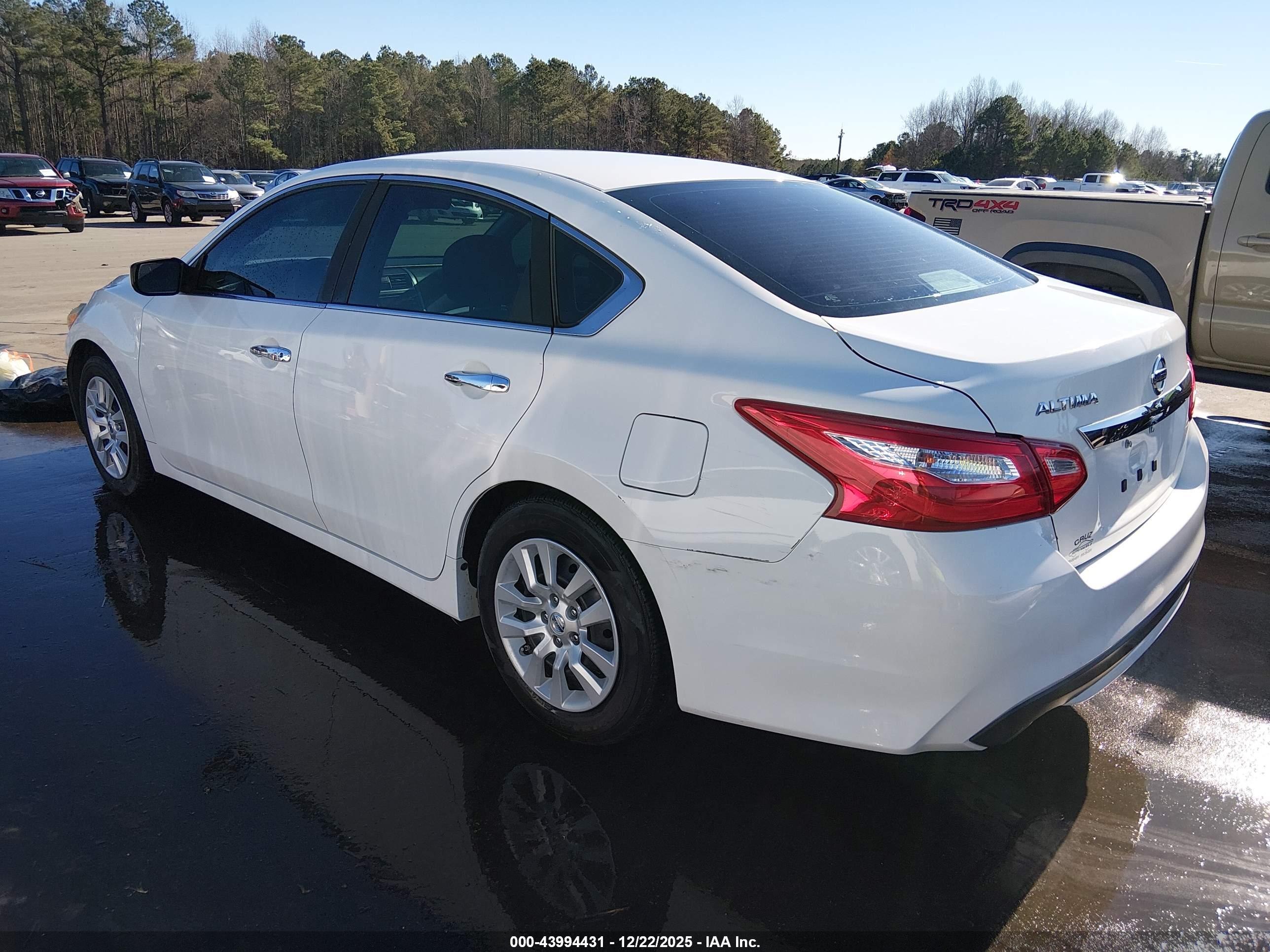 NISSAN ALTIMA image 3