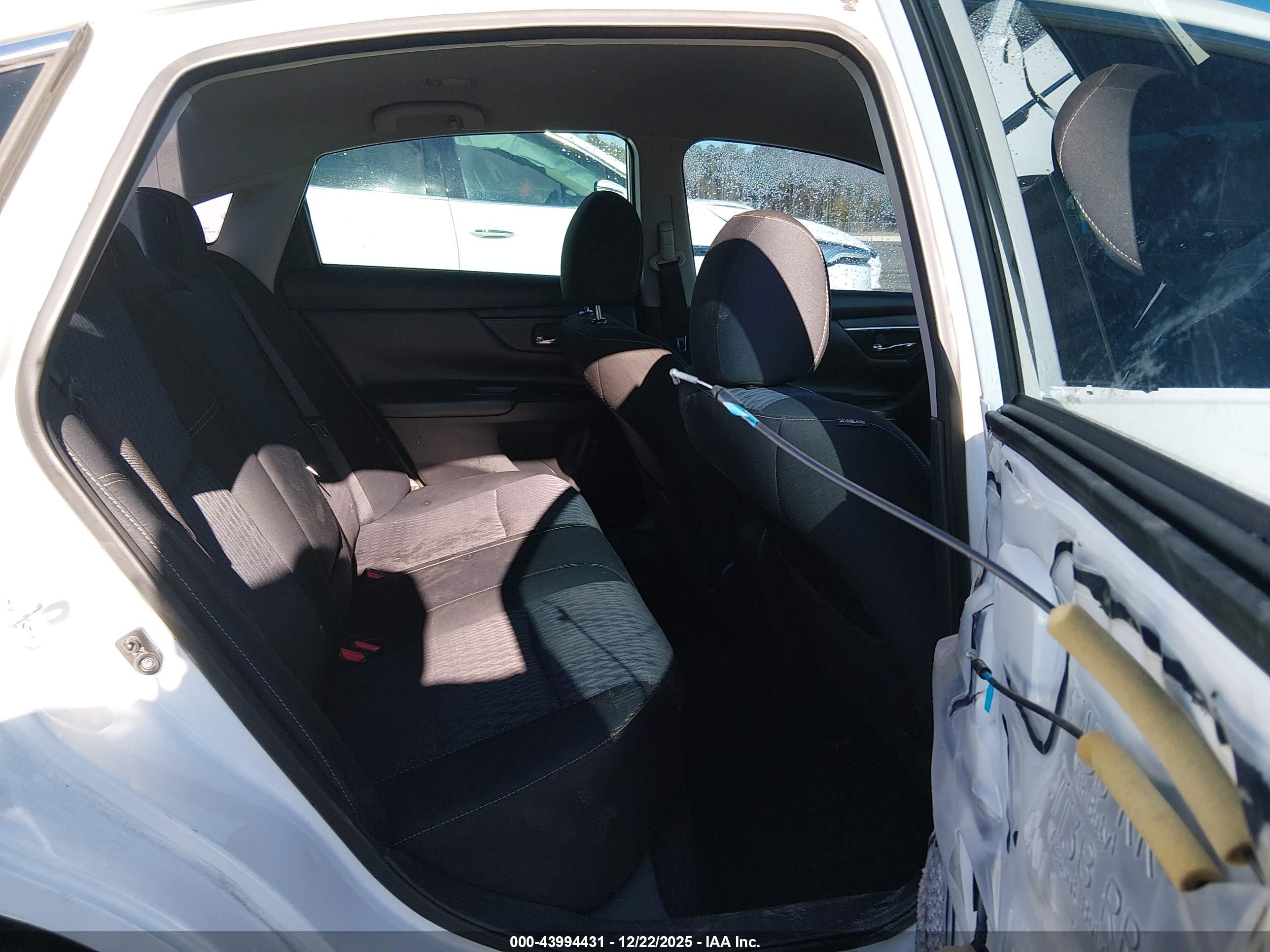 NISSAN ALTIMA image 8