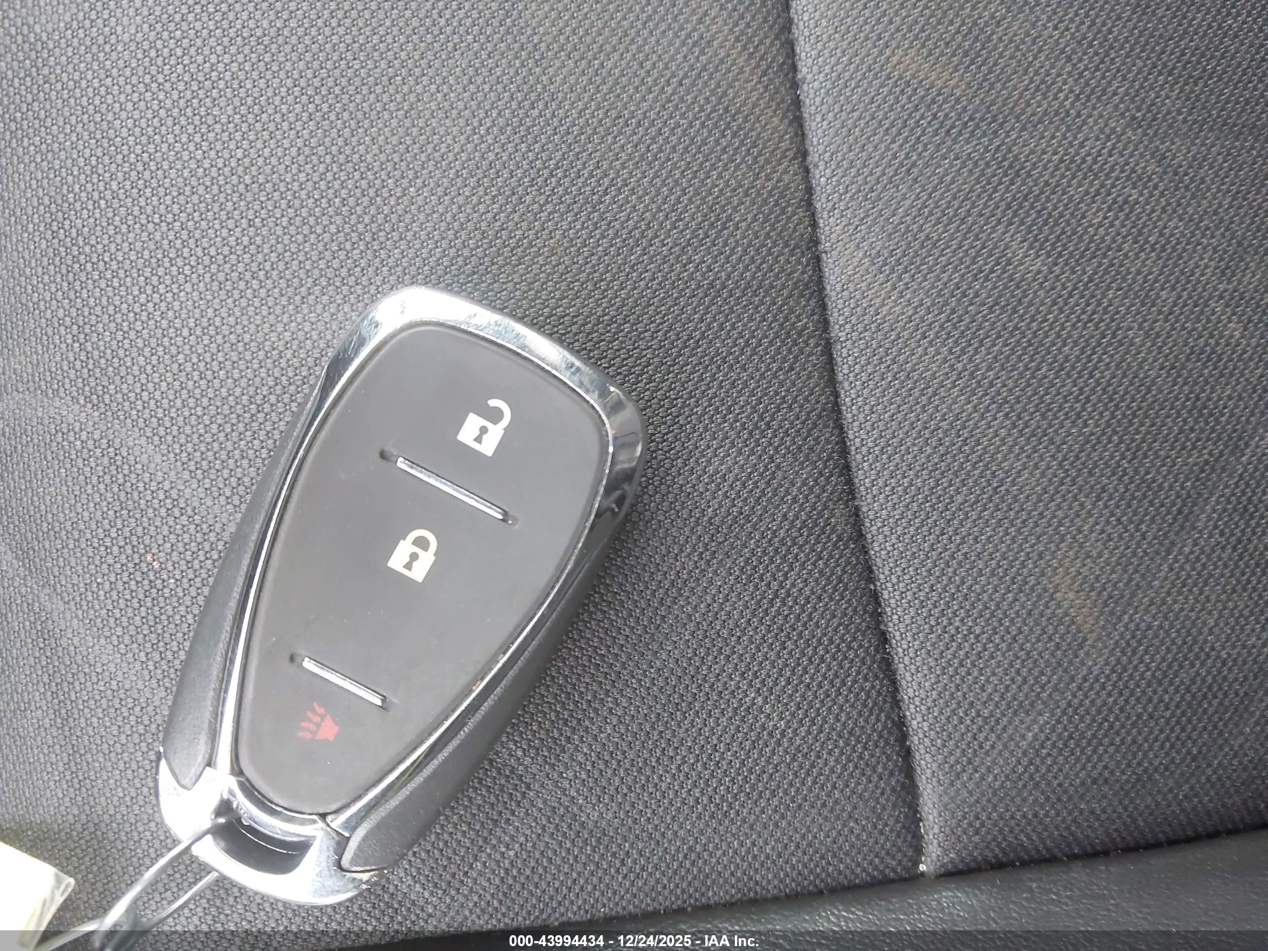 CHEVROLET TRAX image 11