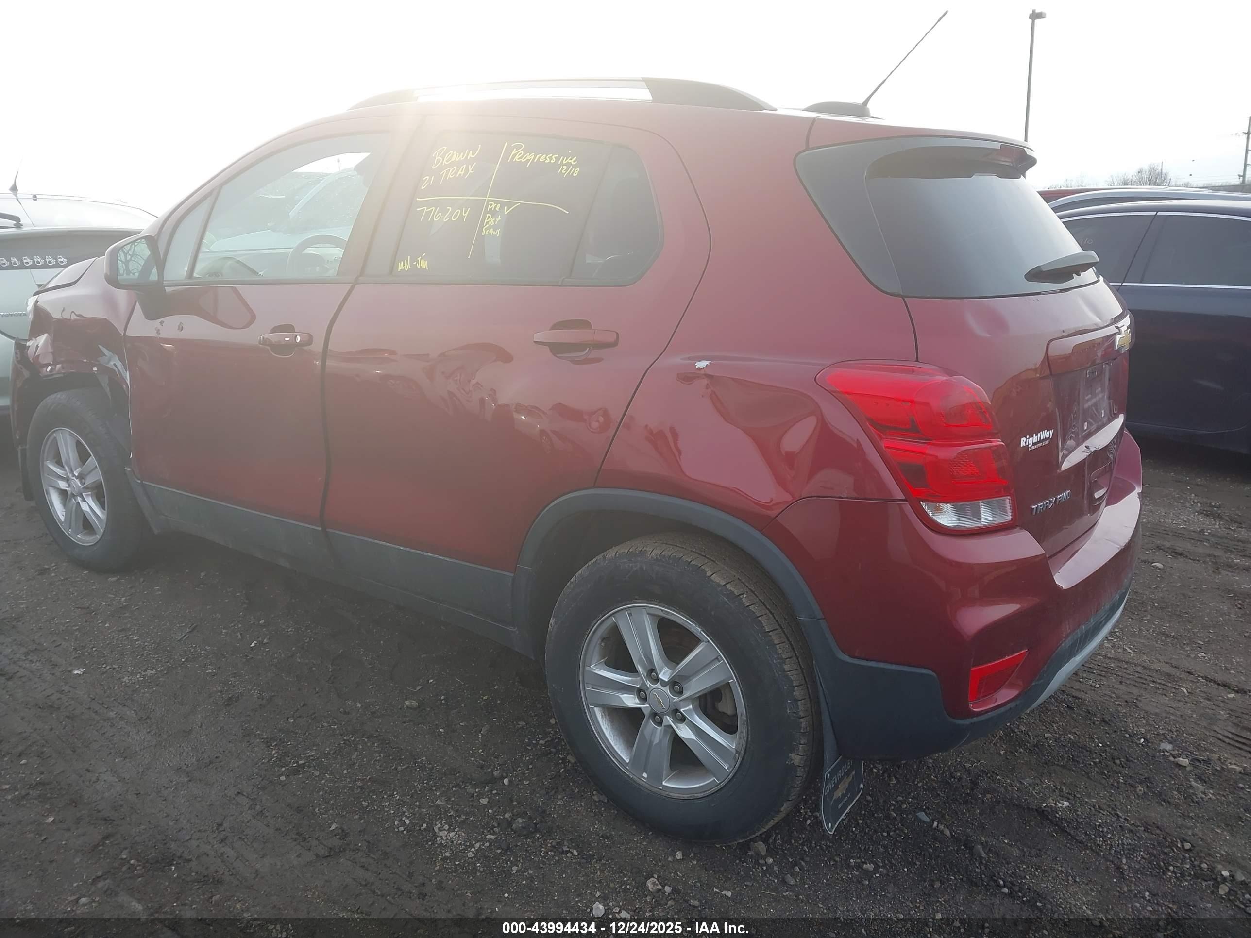 CHEVROLET TRAX image 3