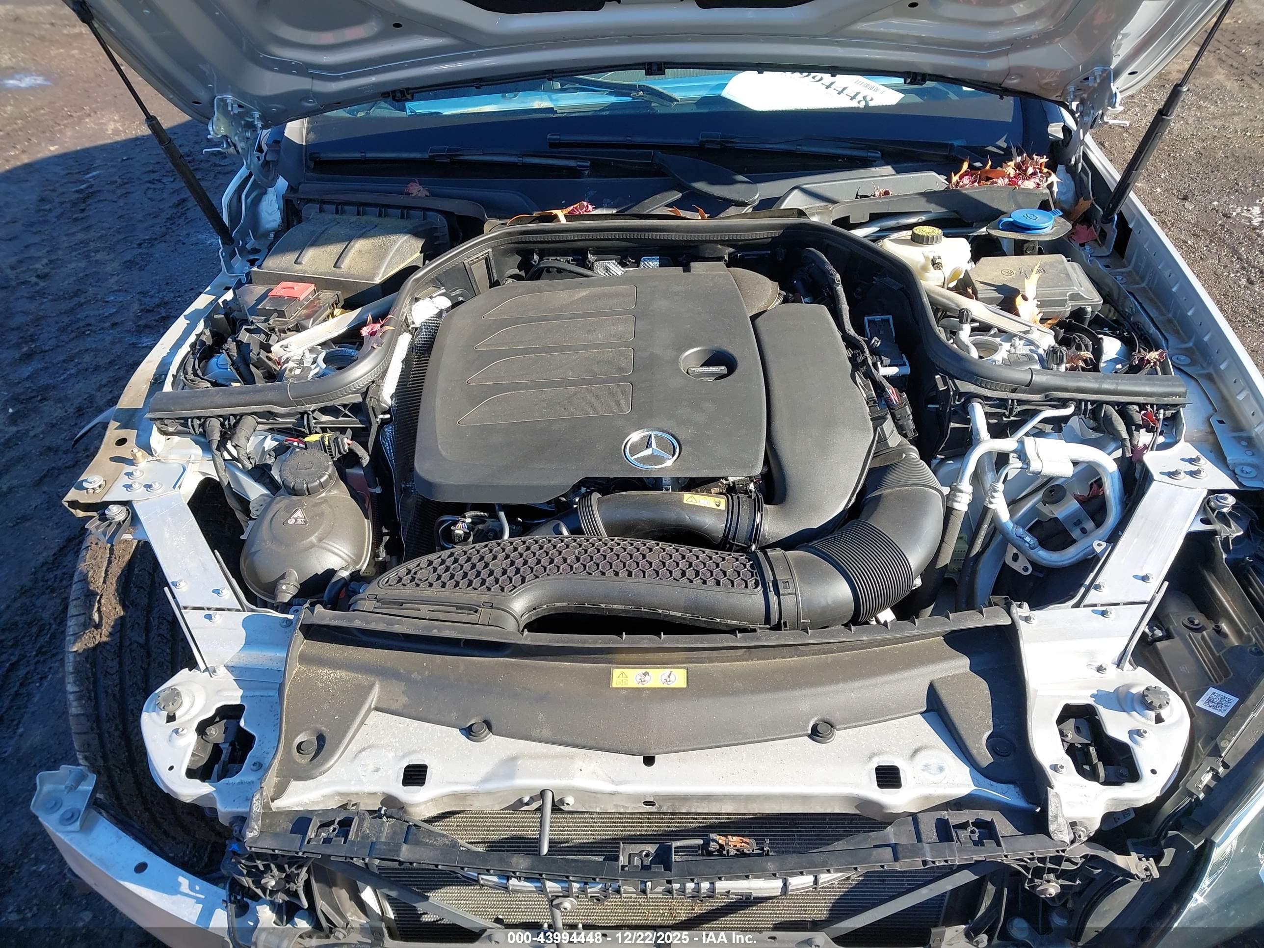 MERCEDES-BENZ E image 10
