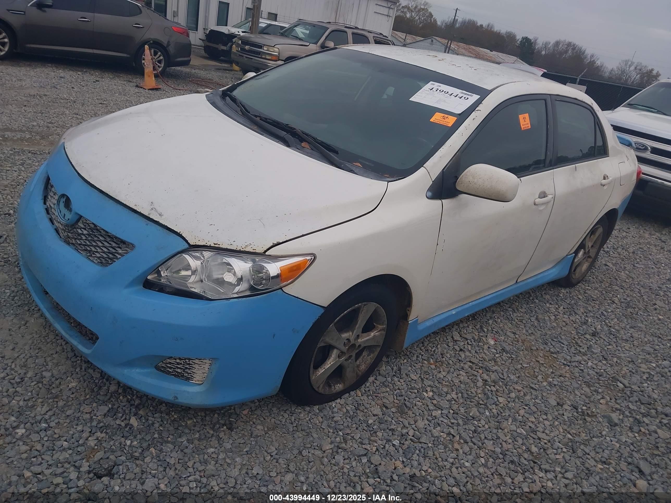 TOYOTA COROLLA image 2