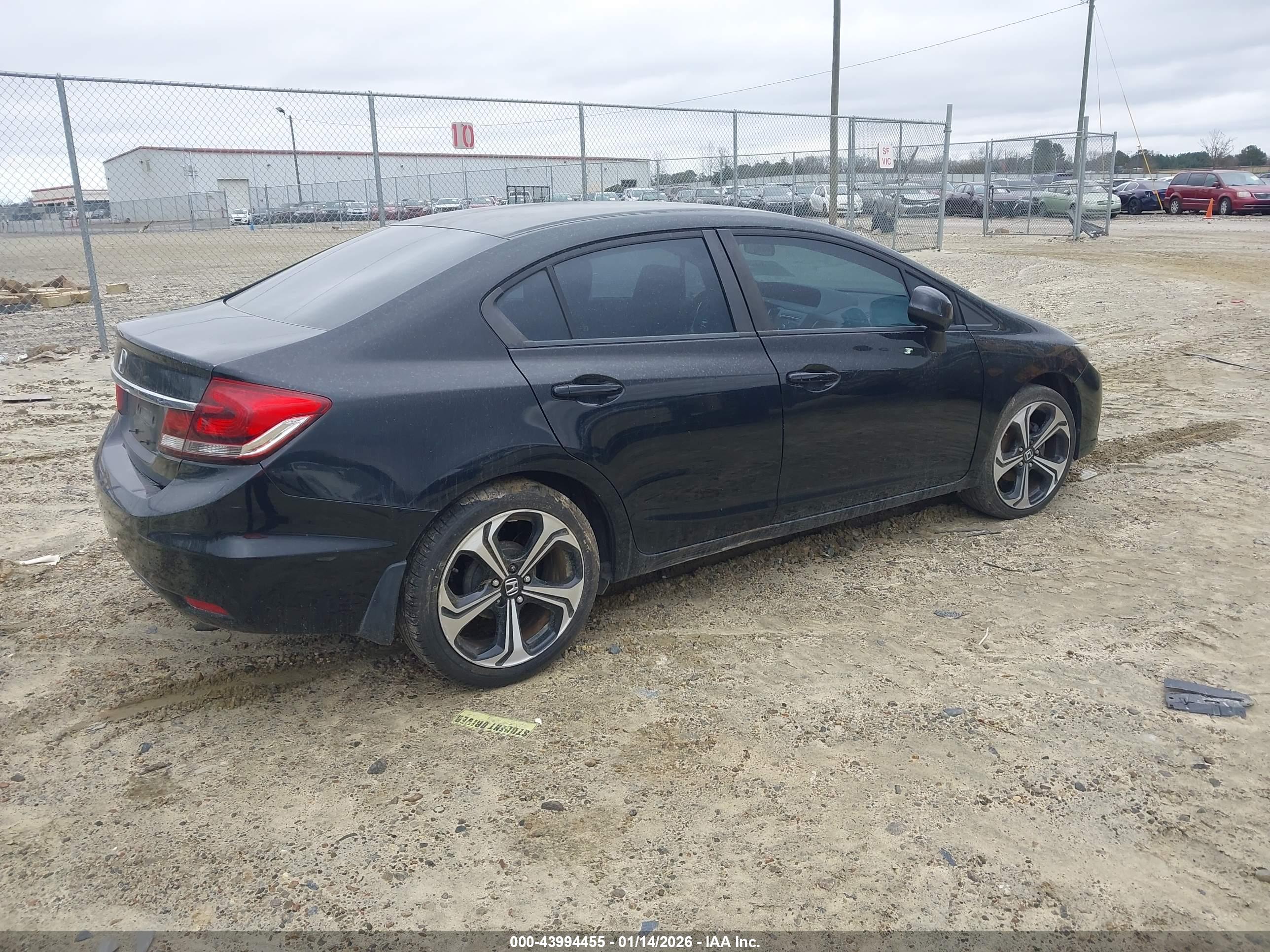 HONDA CIVIC image 4