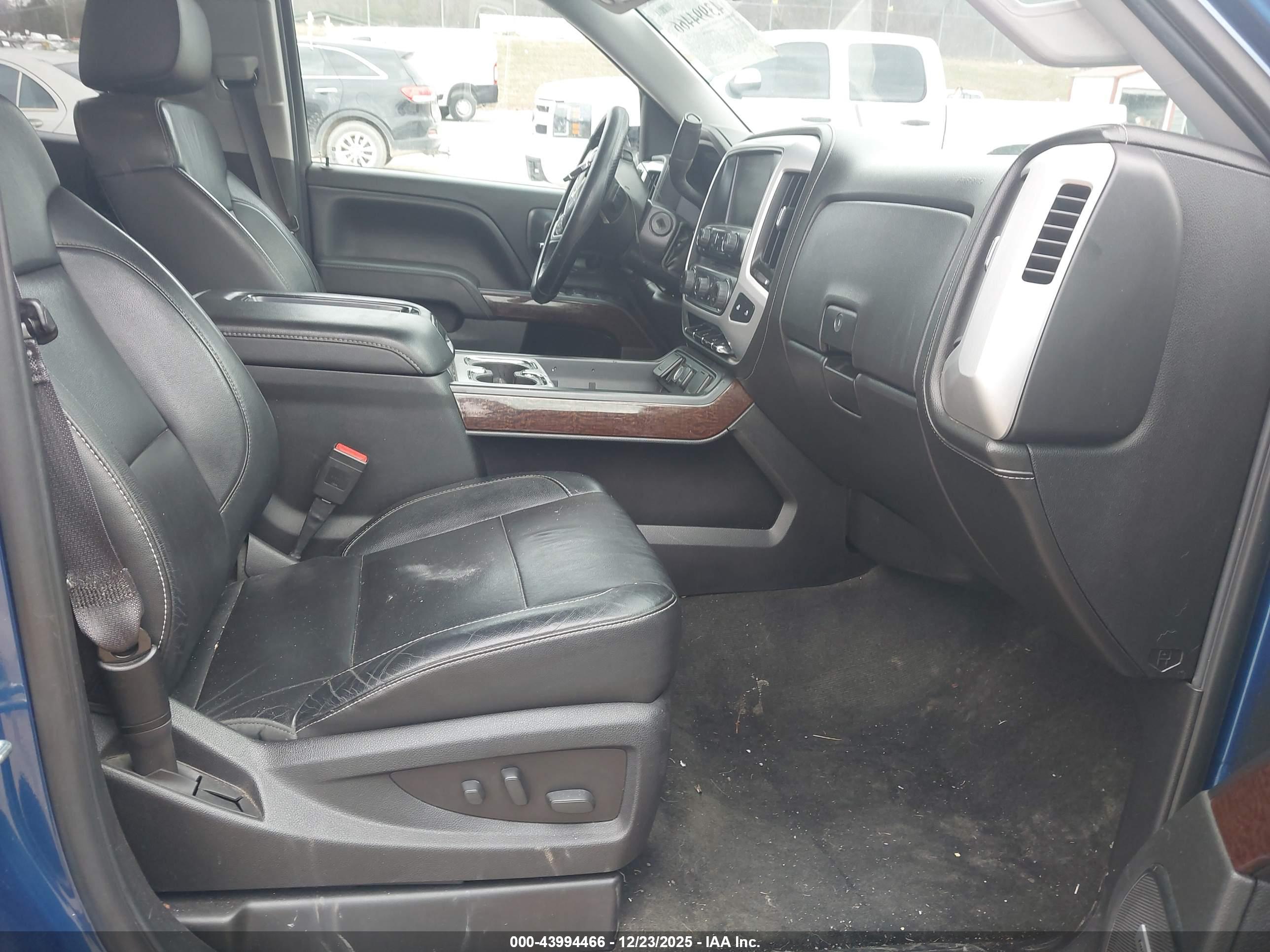 GMC SIERRA image 5