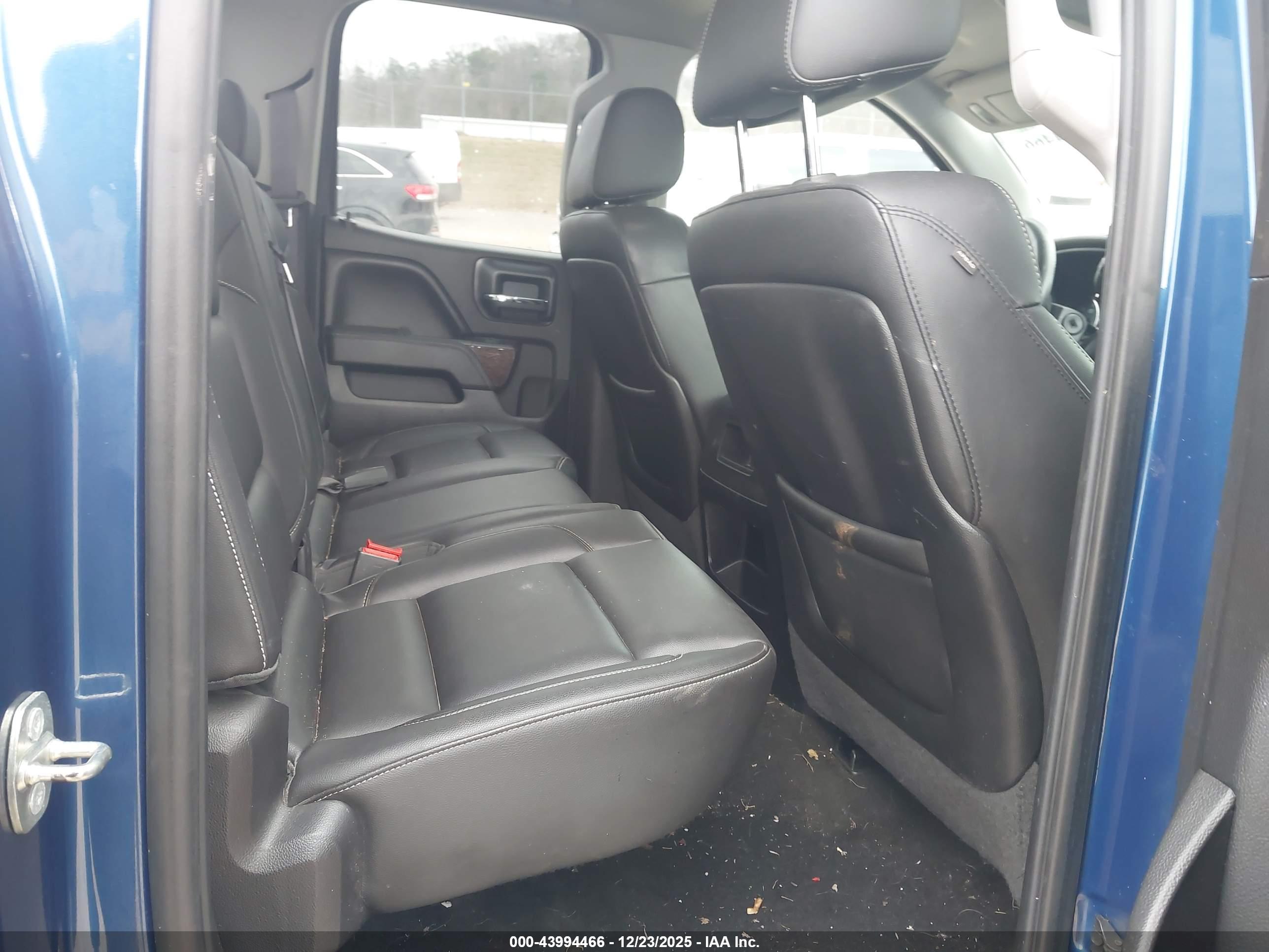 GMC SIERRA image 8