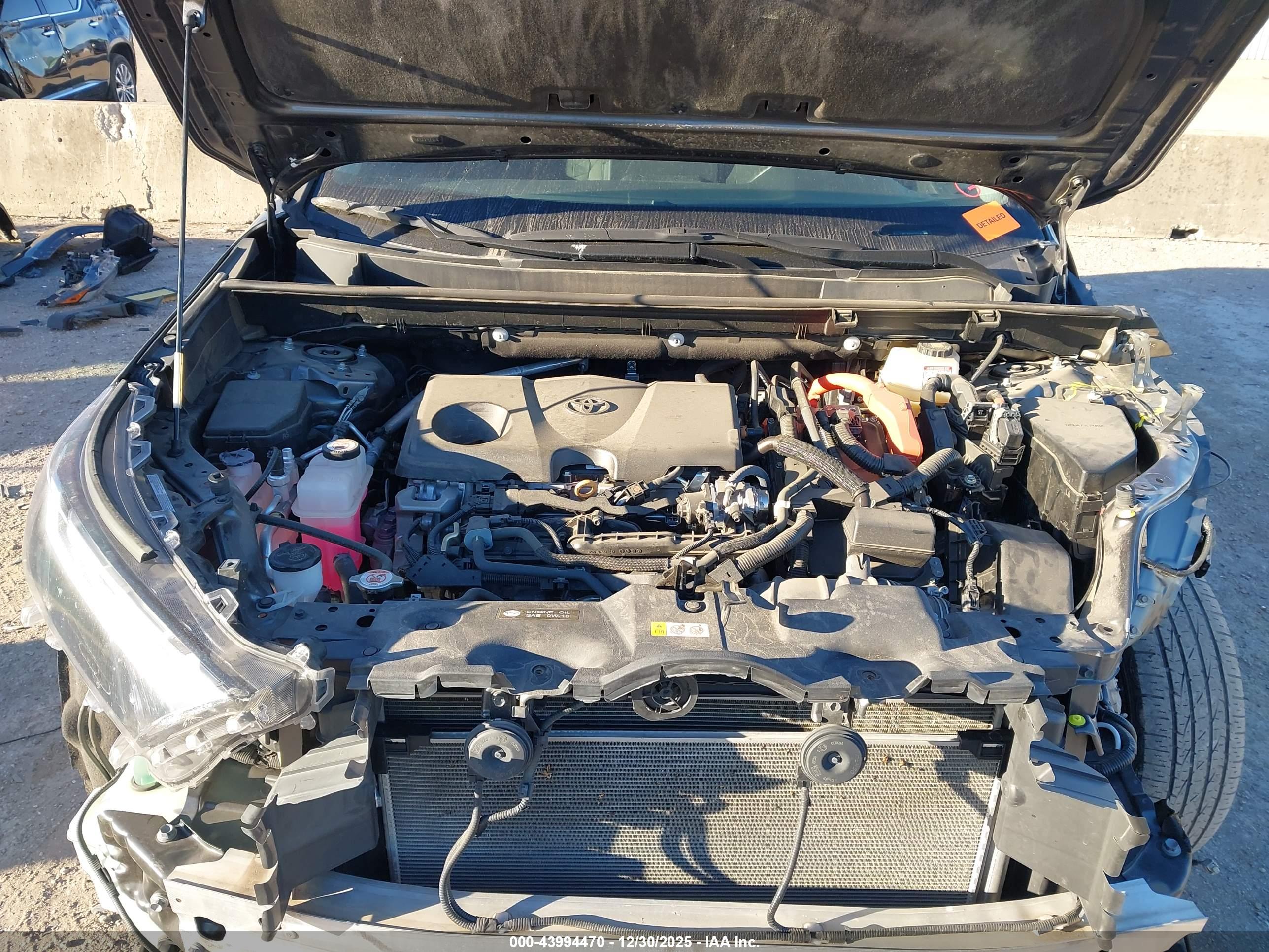 TOYOTA RAV4 image 10