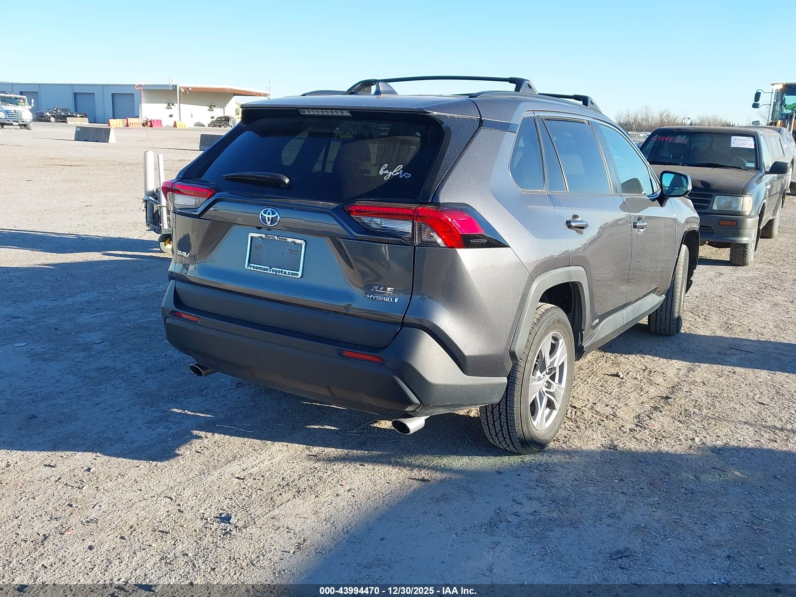 TOYOTA RAV4 image 4