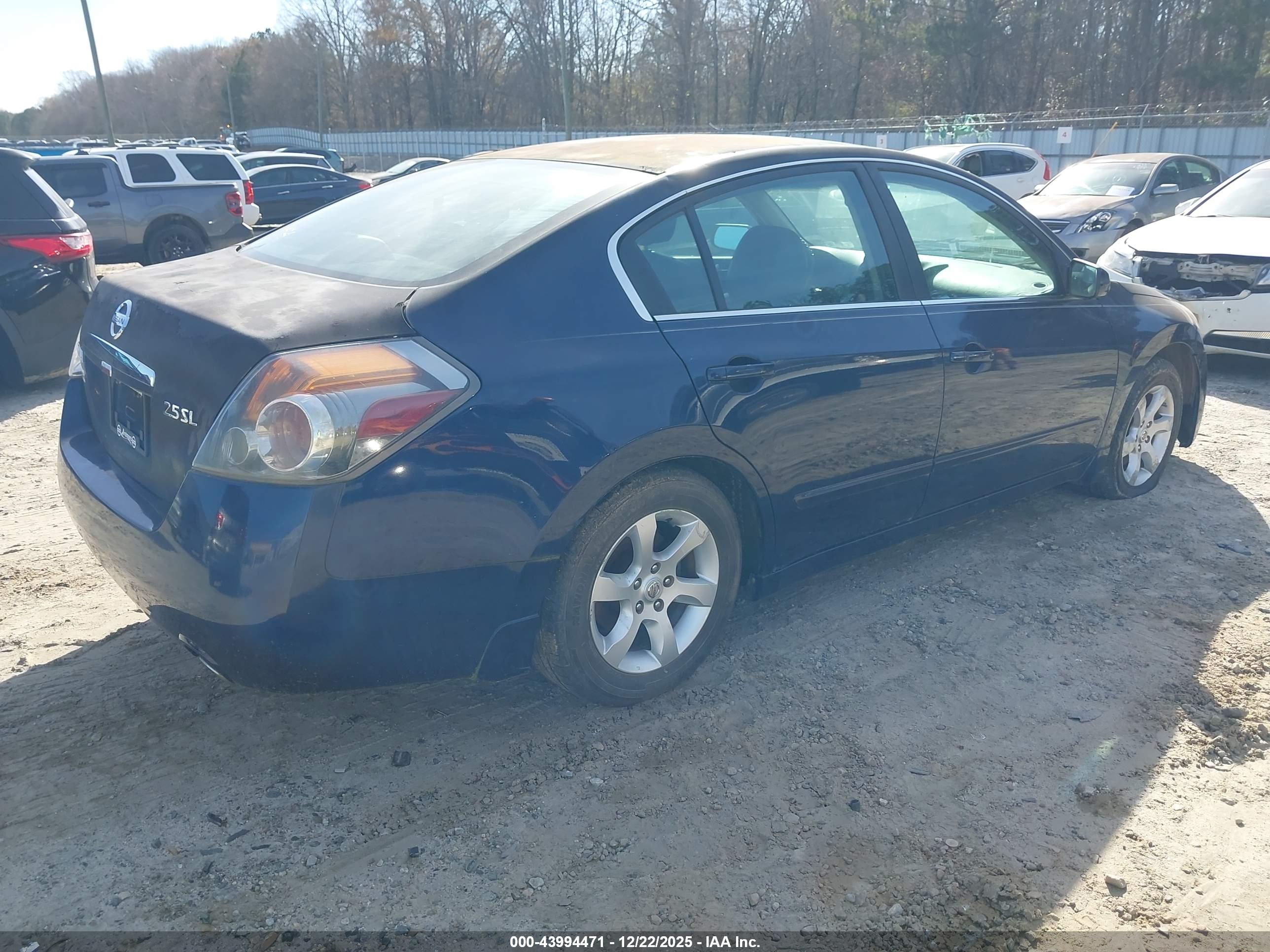 NISSAN ALTIMA image 4
