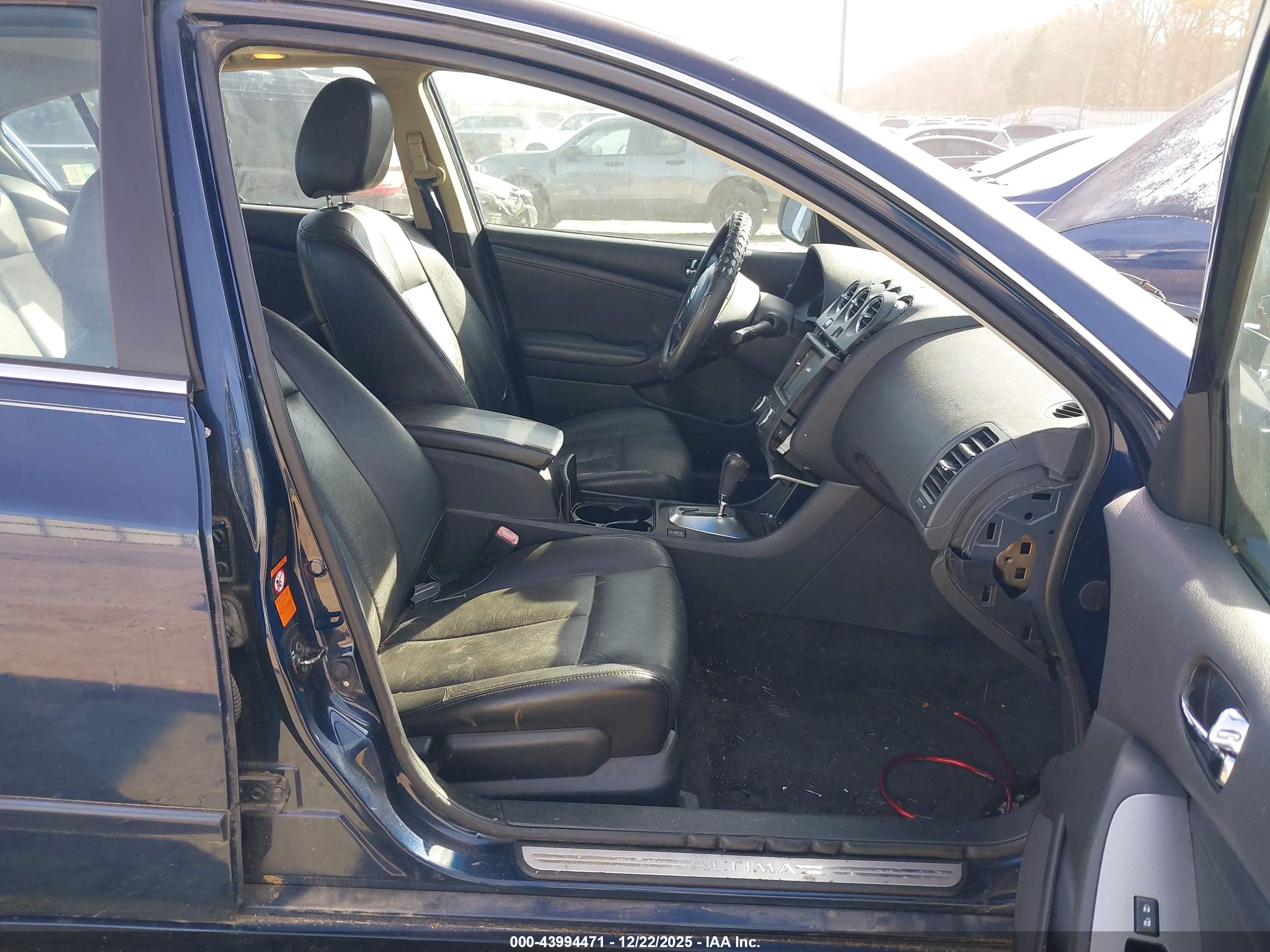 NISSAN ALTIMA image 5