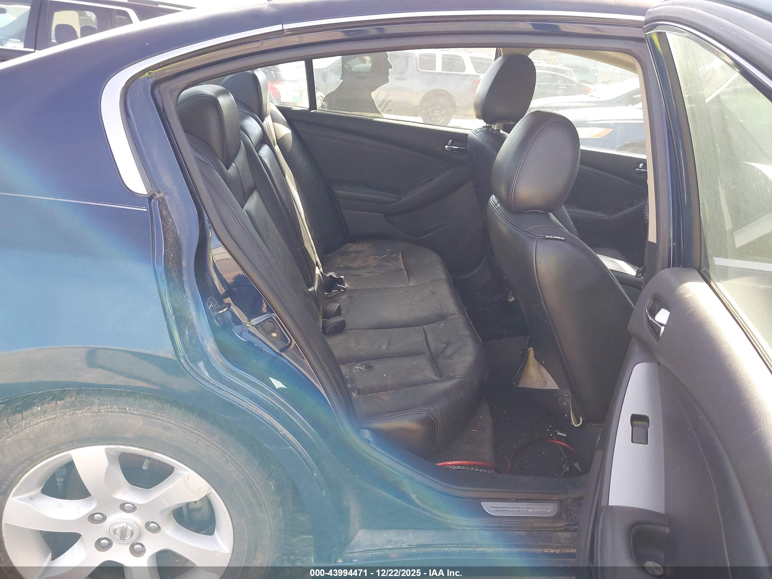 NISSAN ALTIMA image 8