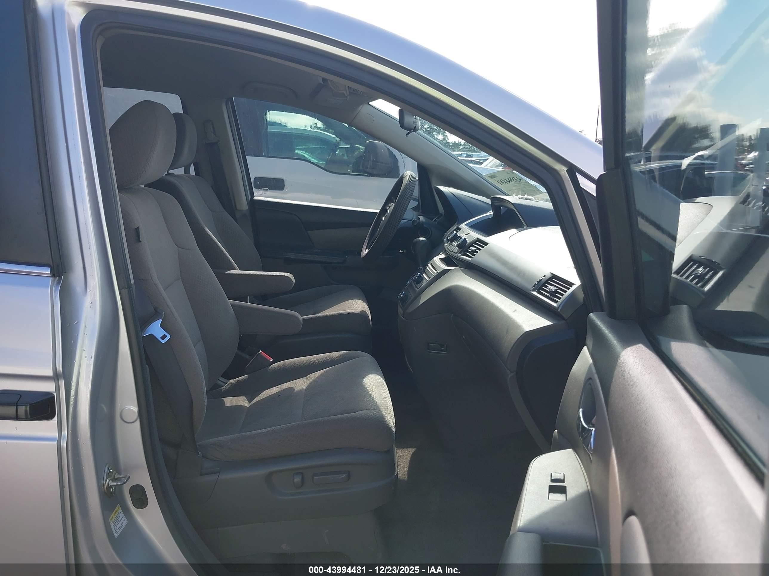 HONDA ODYSSEY image 5