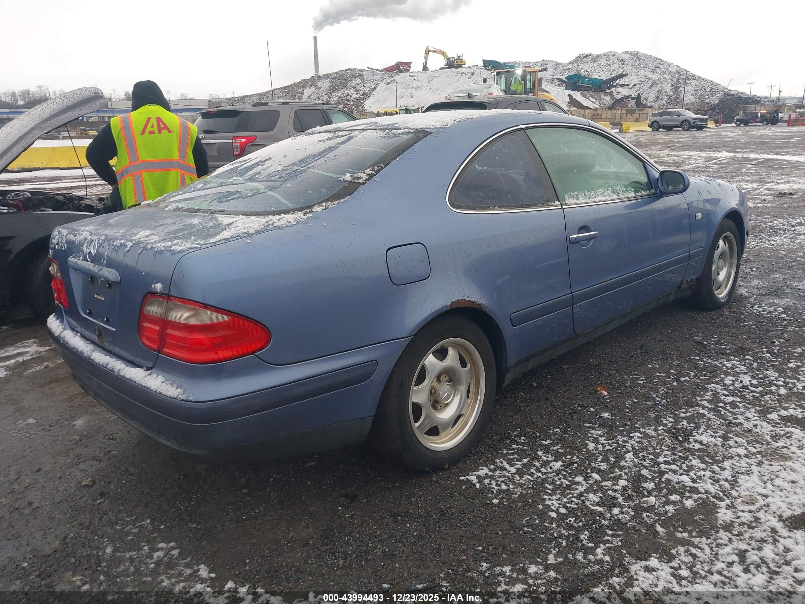 MERCEDES-BENZ CLK image 4