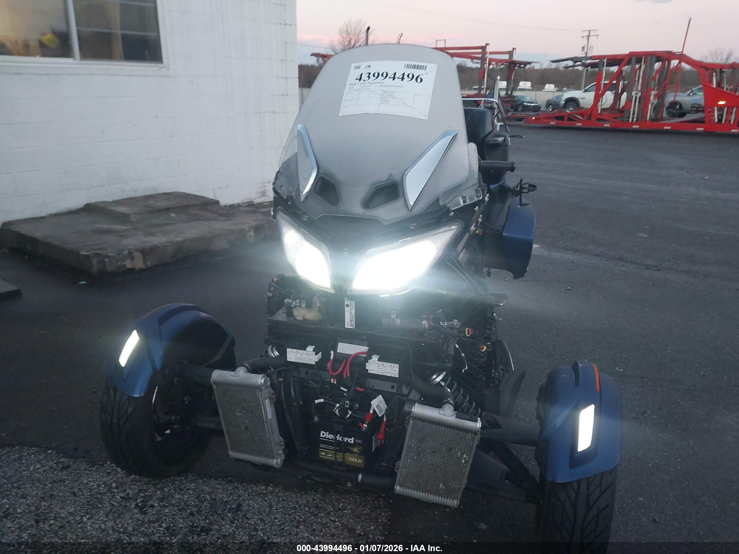 CAN-AM SPYDER image 5