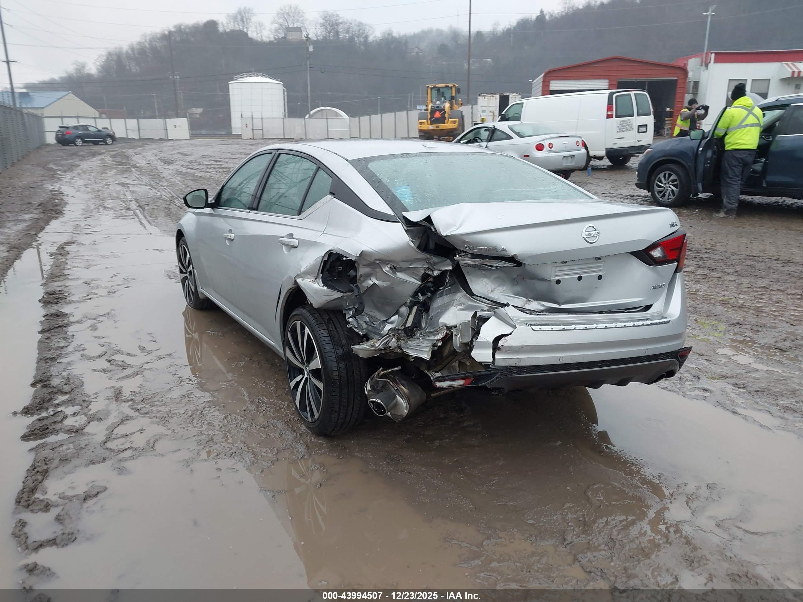NISSAN ALTIMA image 3