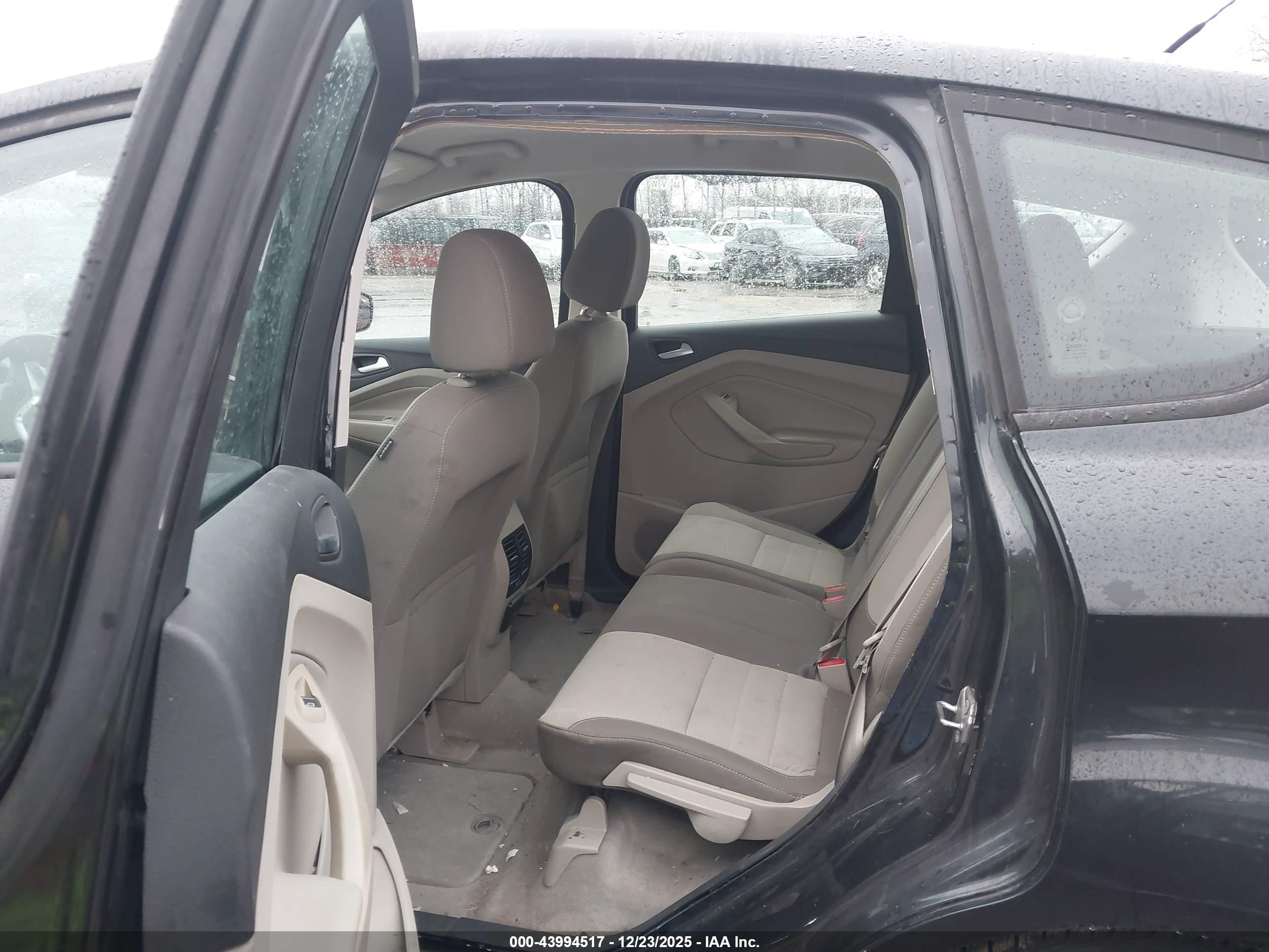 FORD C-MAX image 8
