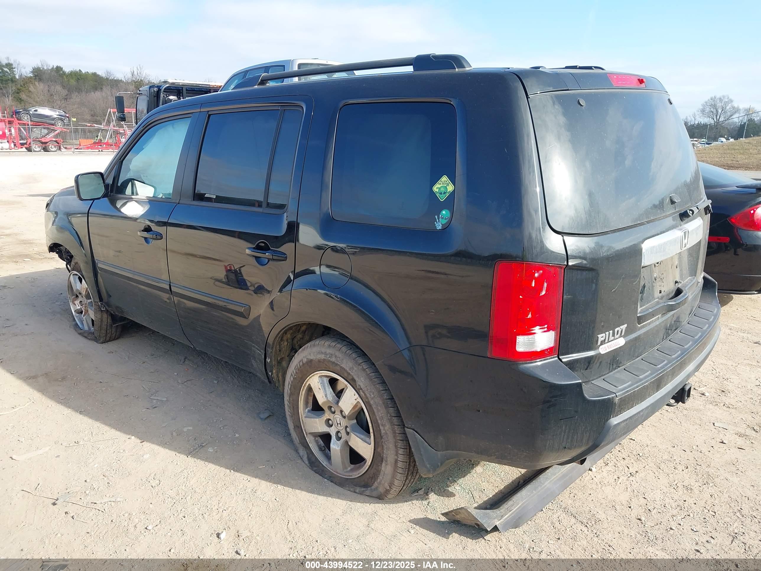 HONDA PILOT image 3