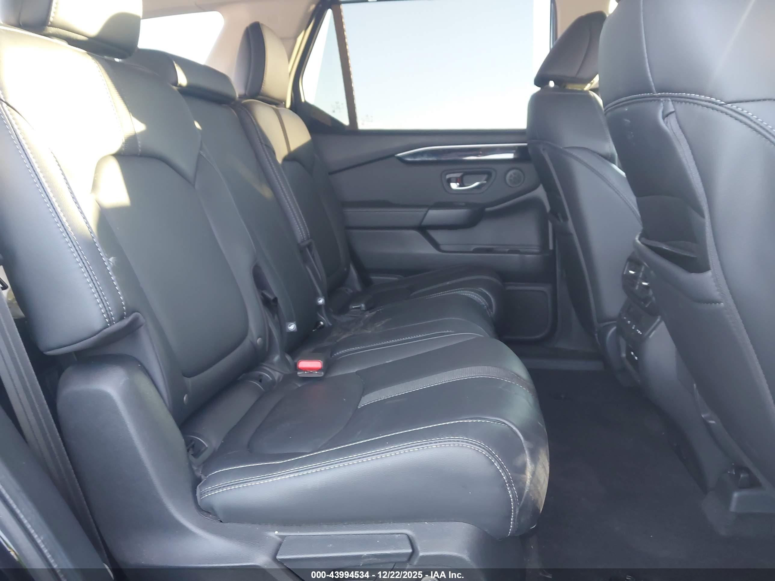 HONDA PILOT image 8