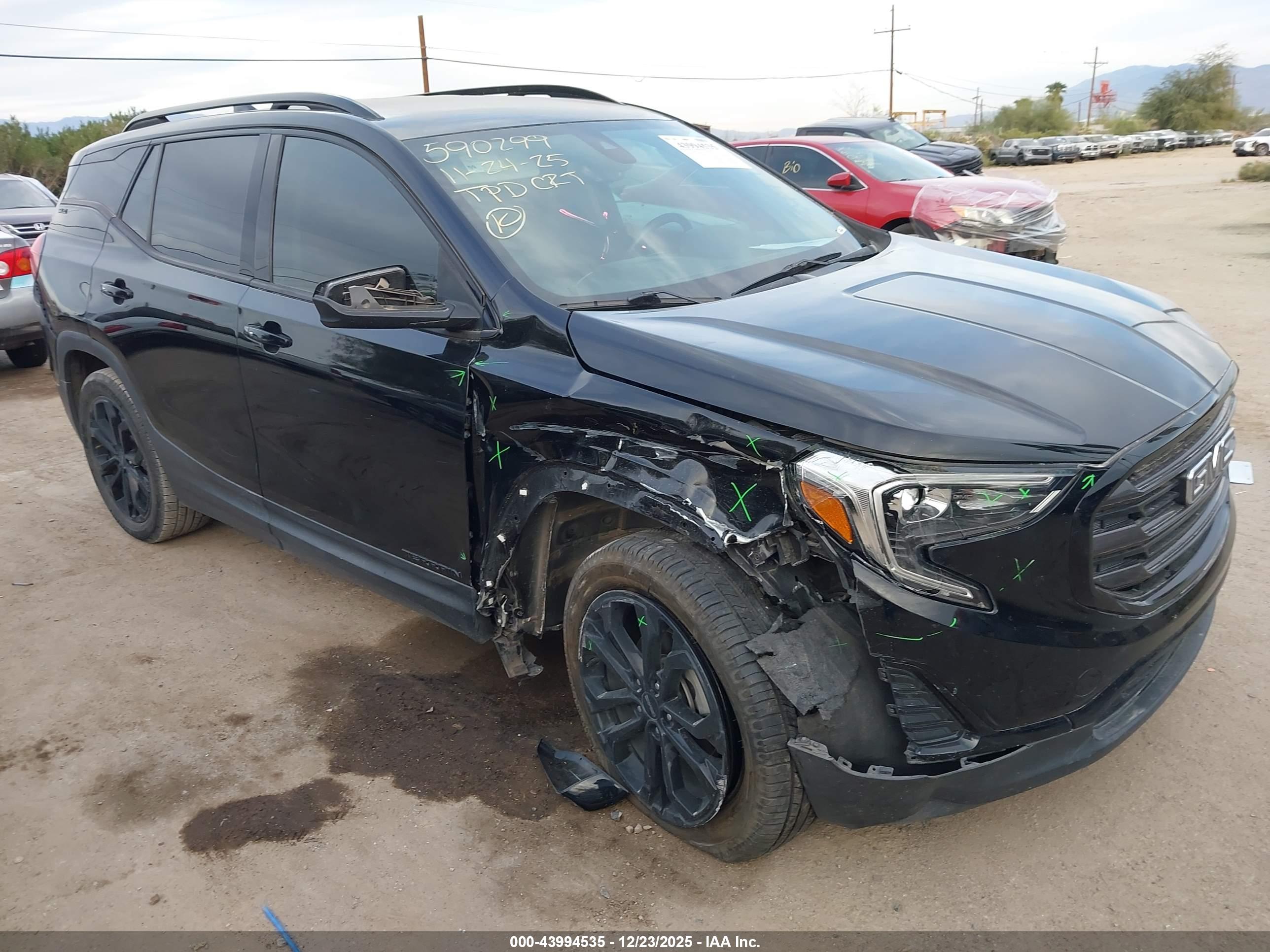 GMC TERRAIN image 6