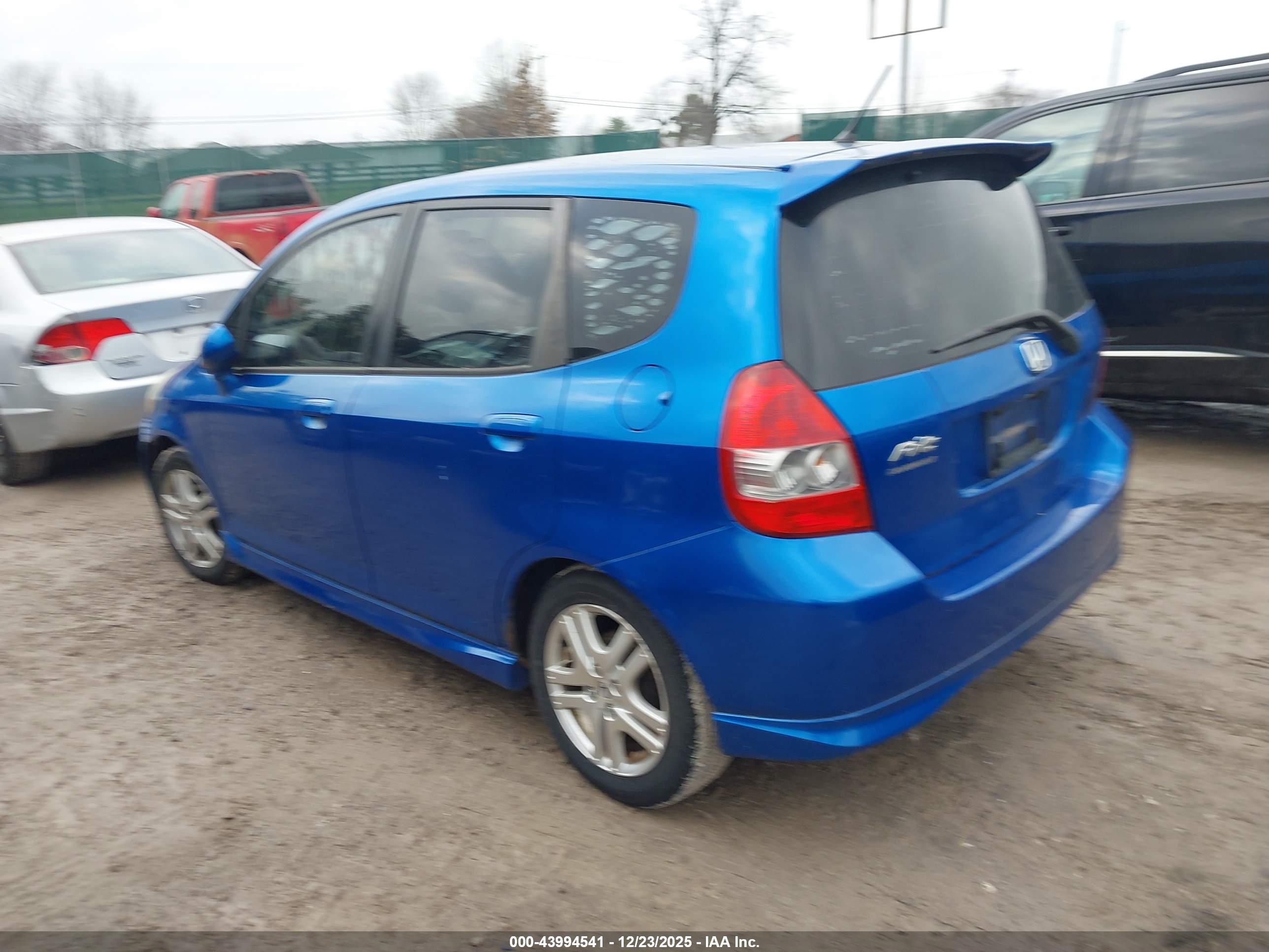 HONDA FIT image 3