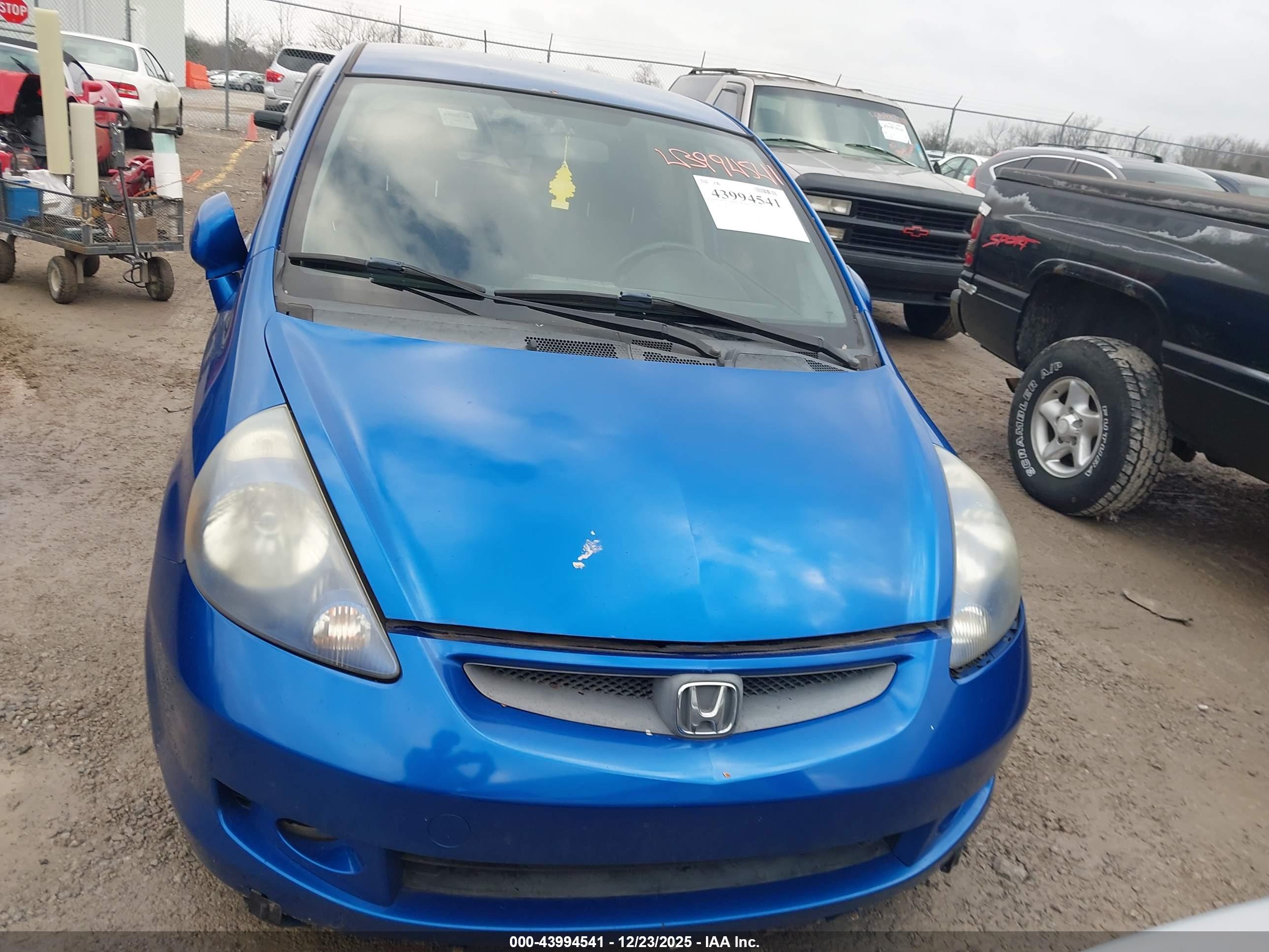 HONDA FIT image 6