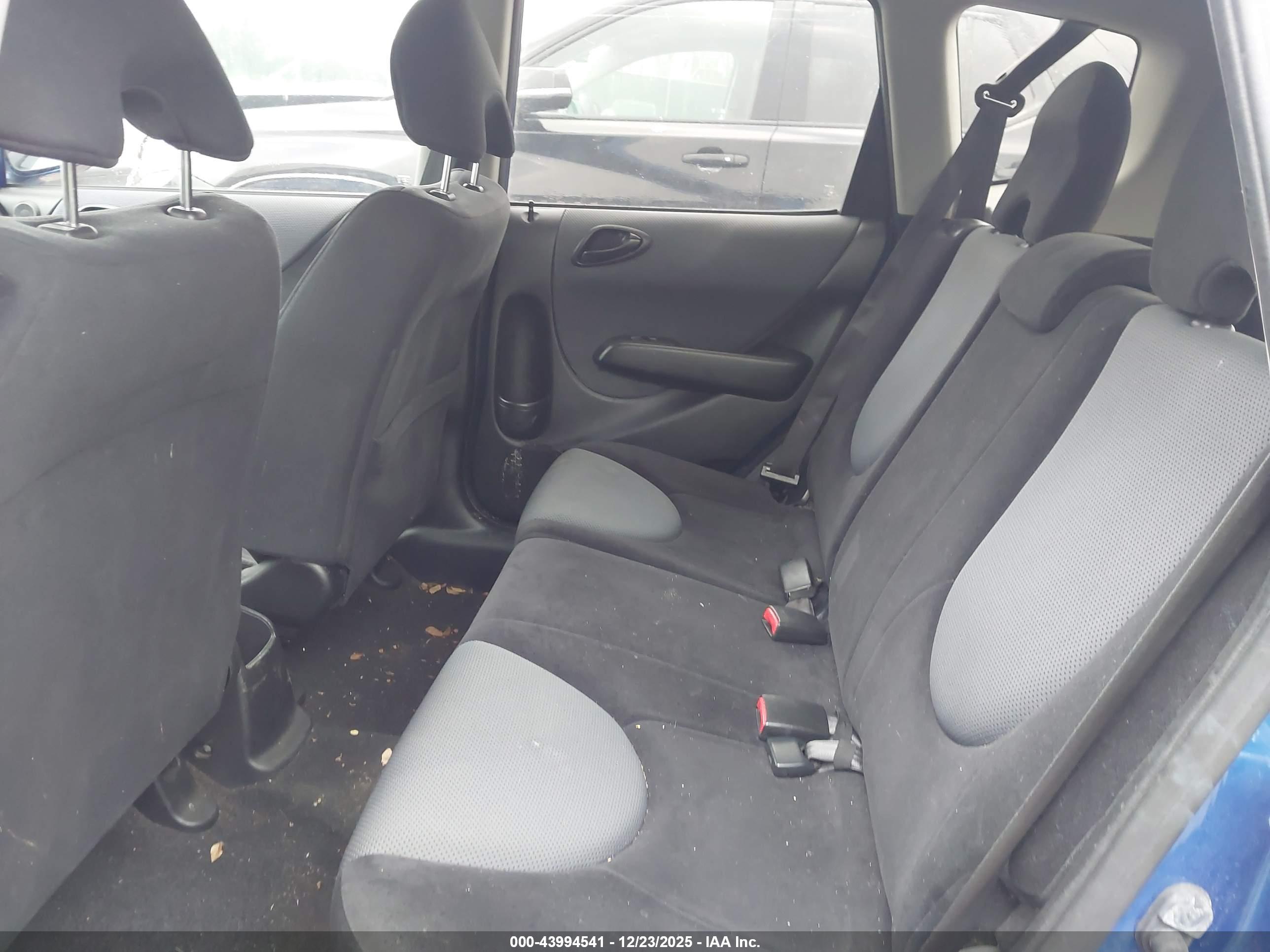 HONDA FIT image 8