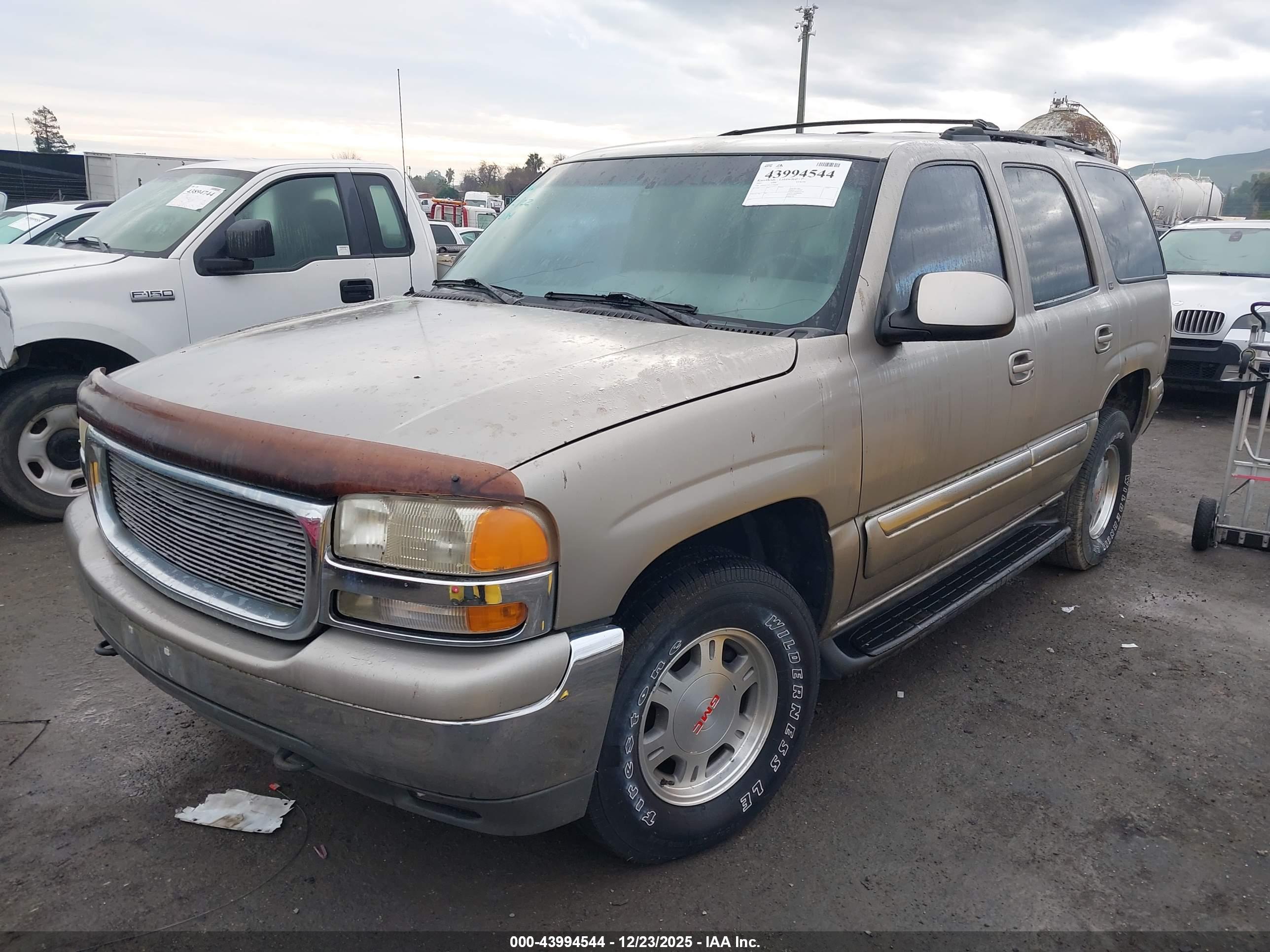 GMC YUKON image 2