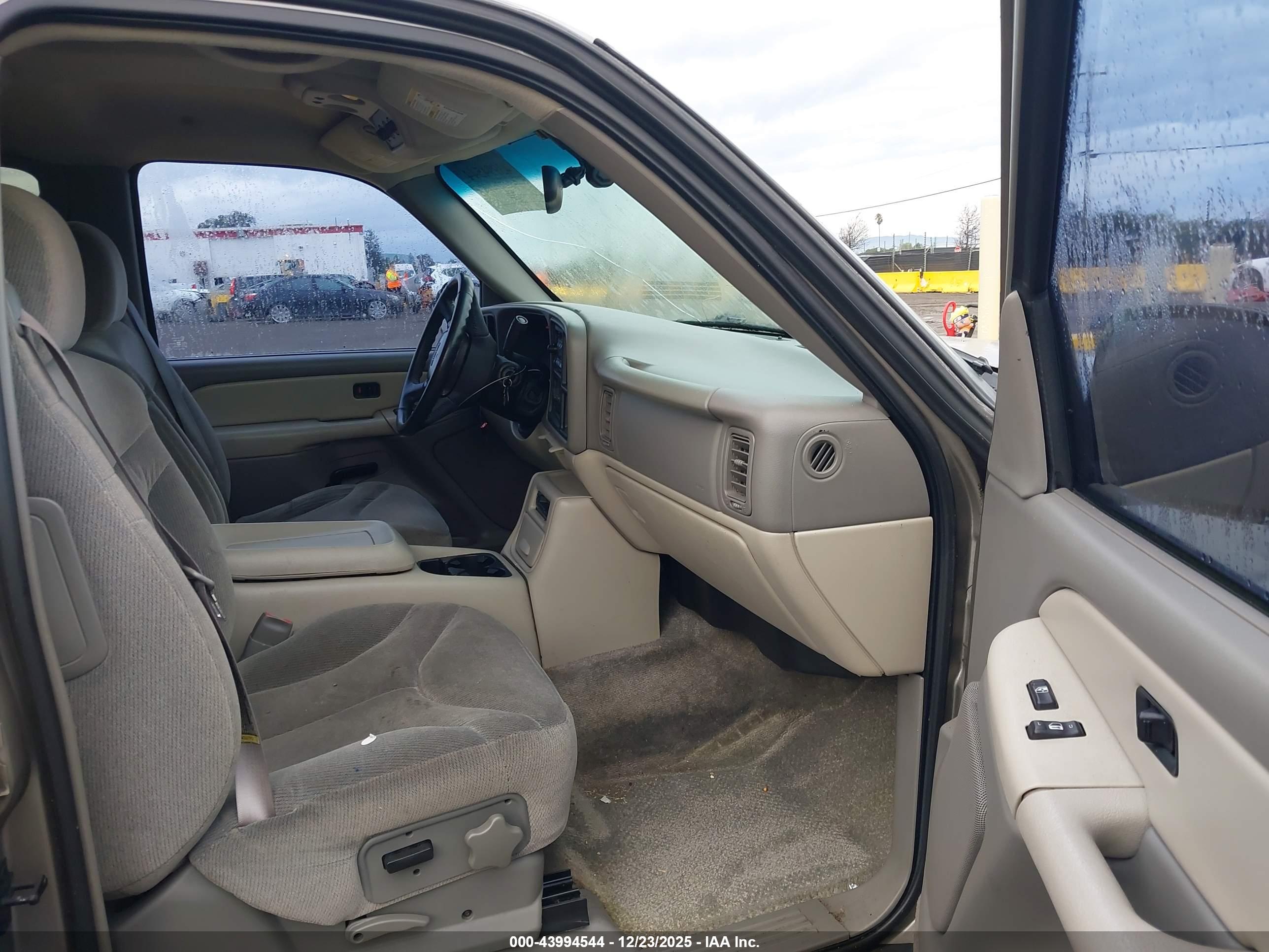 GMC YUKON image 5