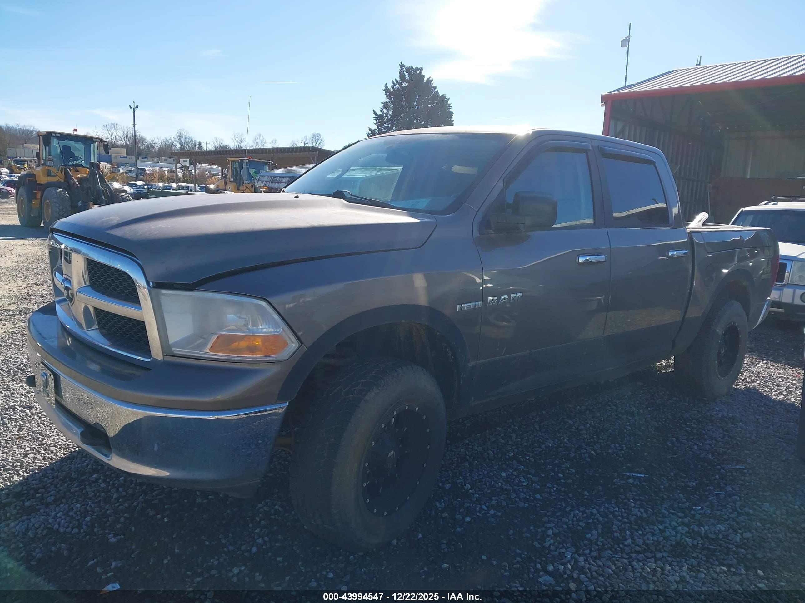 DODGE RAM image 2