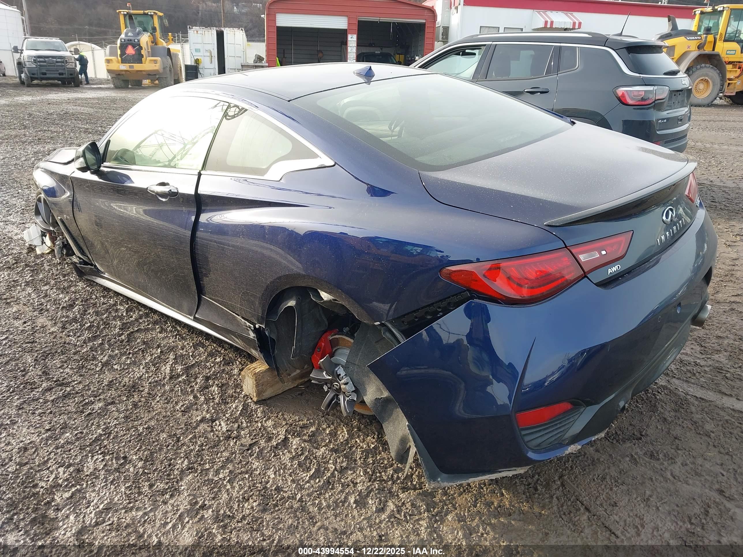 INFINITI Q60 image 3