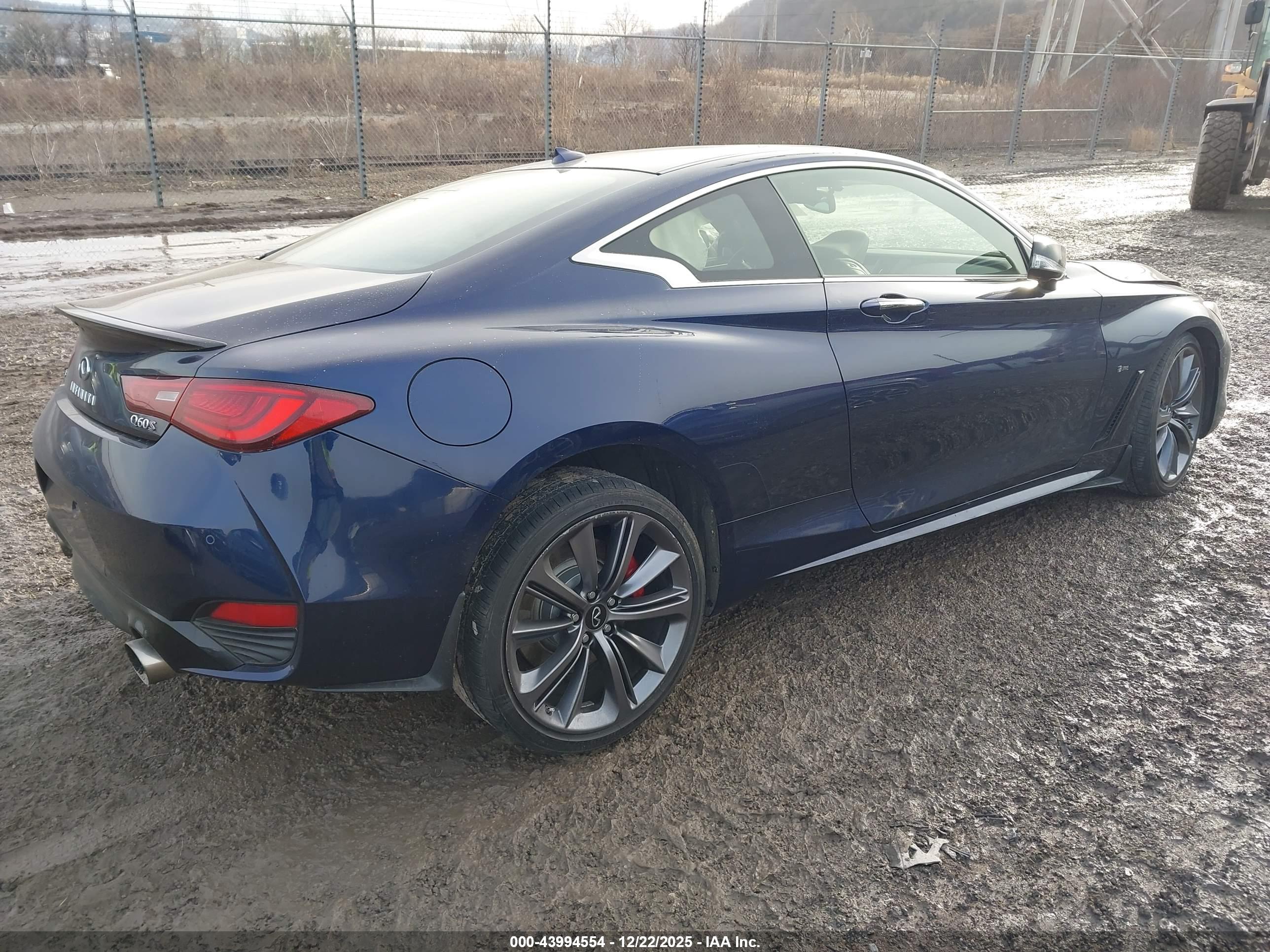 INFINITI Q60 image 4