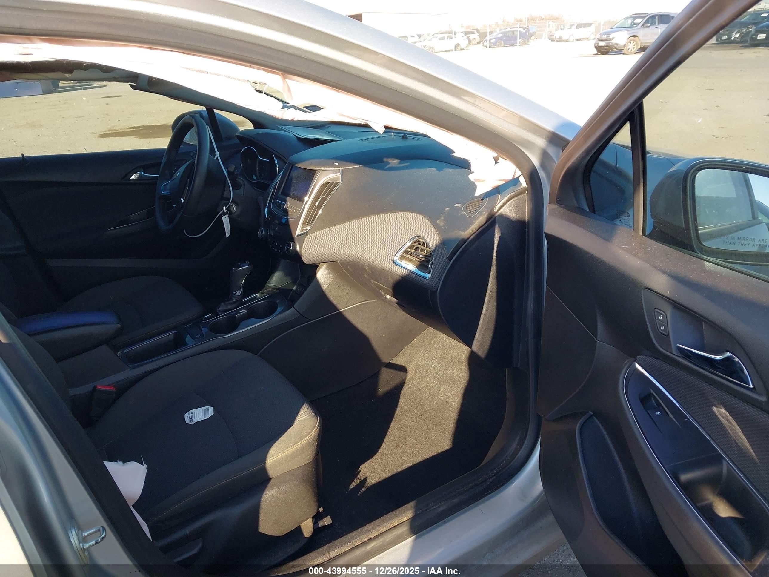 CHEVROLET CRUZE image 5