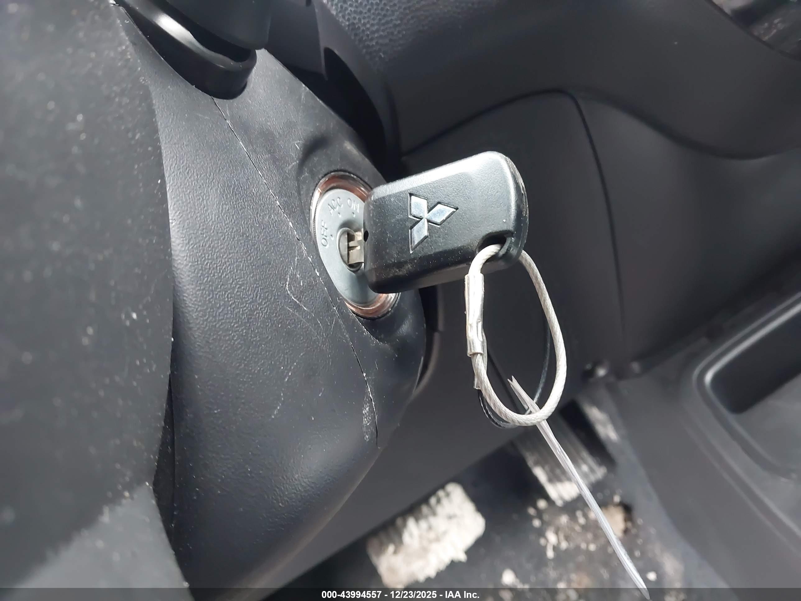 MITSUBISHI MIRAGE image 11